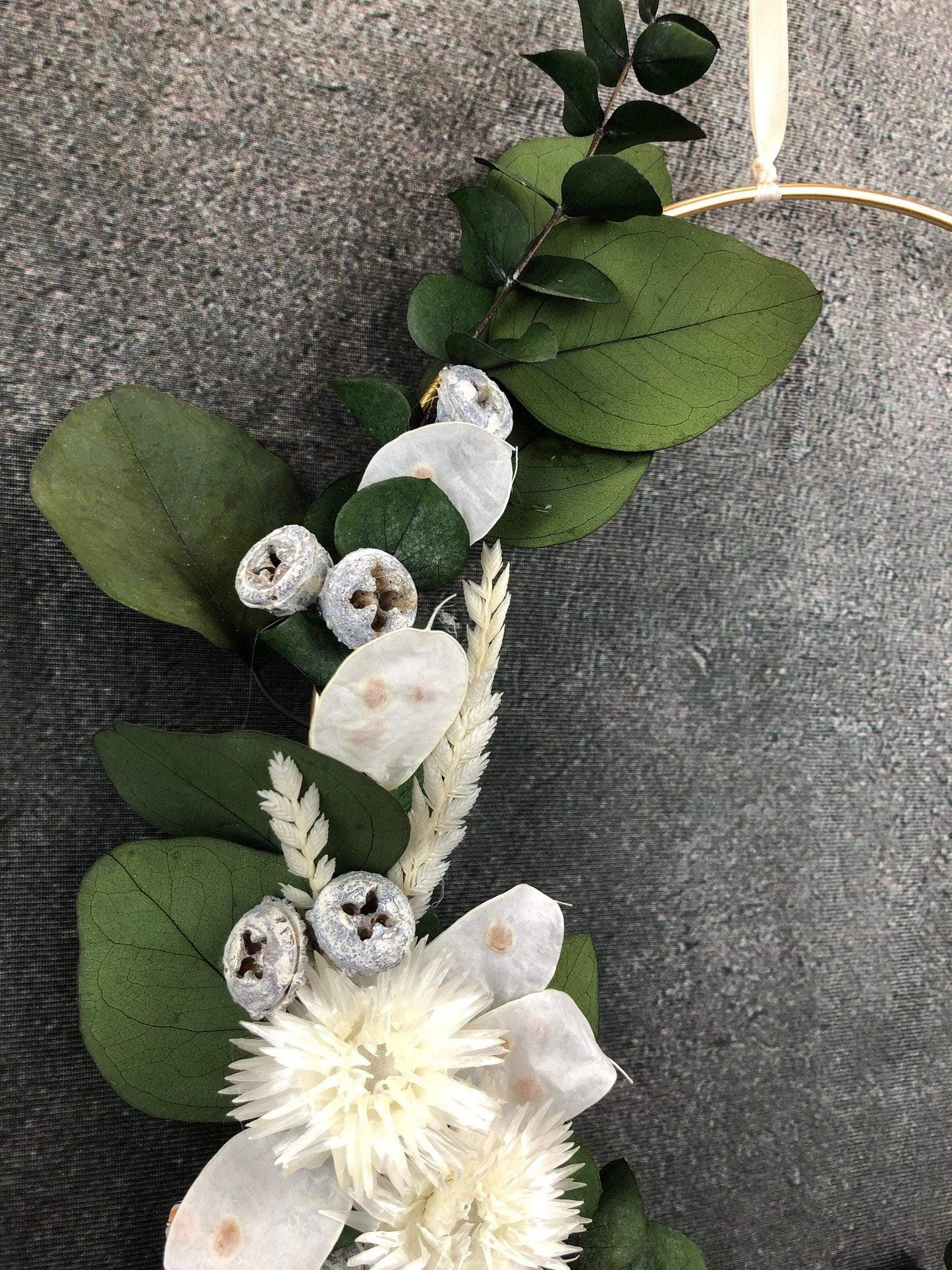 Türkranz Kranz Ring Eukalyptus Gräser Wandkranz Trockenblumen Natur natürlich Hoop Herbst Herbstlich – handgemacht aus Seiden- und Kunstblumen, langlebig & pflegeleicht von SarahsFlowerStudio
