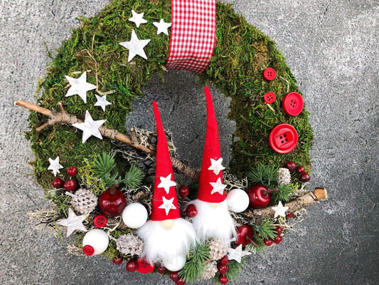 Weihnachtskranz Wichtel – Türkranz Weihnachten Tanne handgefertigt – Türkranz Weihnachten – SarahsFlowerStudio