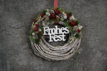 Türkranz Frohes Fest Türschmuck Weihnachten Weidenkranz Zapfen Kugeln Stern Apfel Knöpfe Tanne Band Modern – handgemacht aus Seiden- und Kunstblumen, langlebig & pflegeleicht von SarahsFlowerStudio