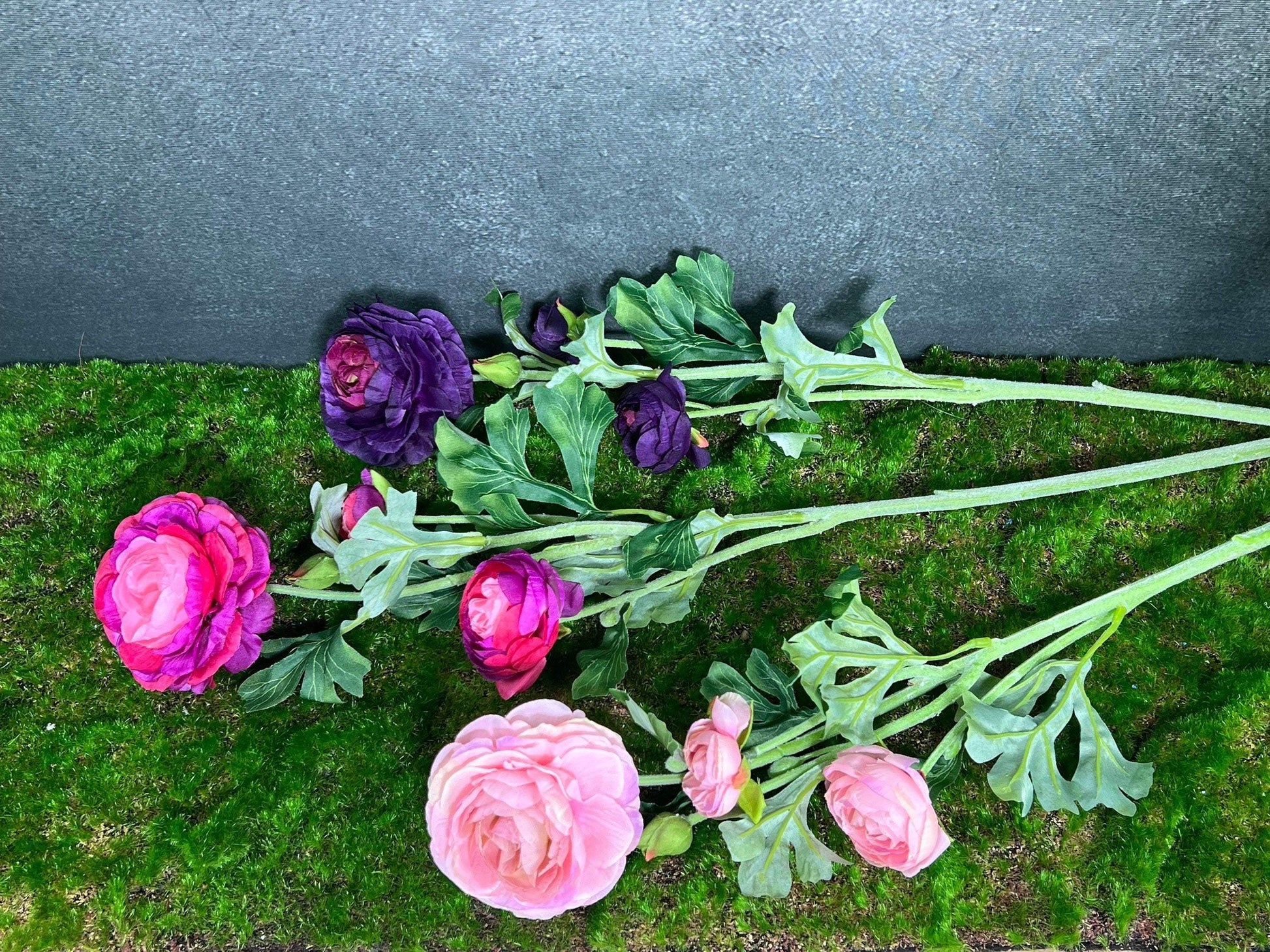 Ranunkel 3Stück oder als Strauß Premium Qualität Seidenblumen künstliche künstlich Kunstblumen Seidenblumen Faux Flower Farn Zweige – handgemacht aus Seiden- und Kunstblumen, langlebig & pflegeleicht von SarahsFlowerStudio