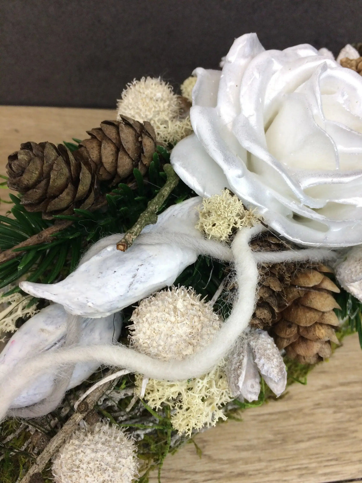 Grabgesteck 30cm Wachsrosen Seidenblumen langlebig SarahsFlowerStudio
