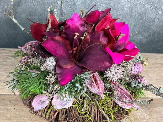 Grabgesteck Allerheiligen Grabschmuck Amaryllis Wunschfarbe Grabdeko Grabdekoration Allerheiligen – handgemacht aus Seiden- und Kunstblumen, langlebig & pflegeleicht von SarahsFlowerStudio