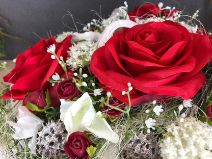 Grabgesteck Grabschmuck Herz Grabdeko Grabdekoration – handgemacht aus Seiden- und Kunstblumen, langlebig & pflegeleicht von SarahsFlowerStudio