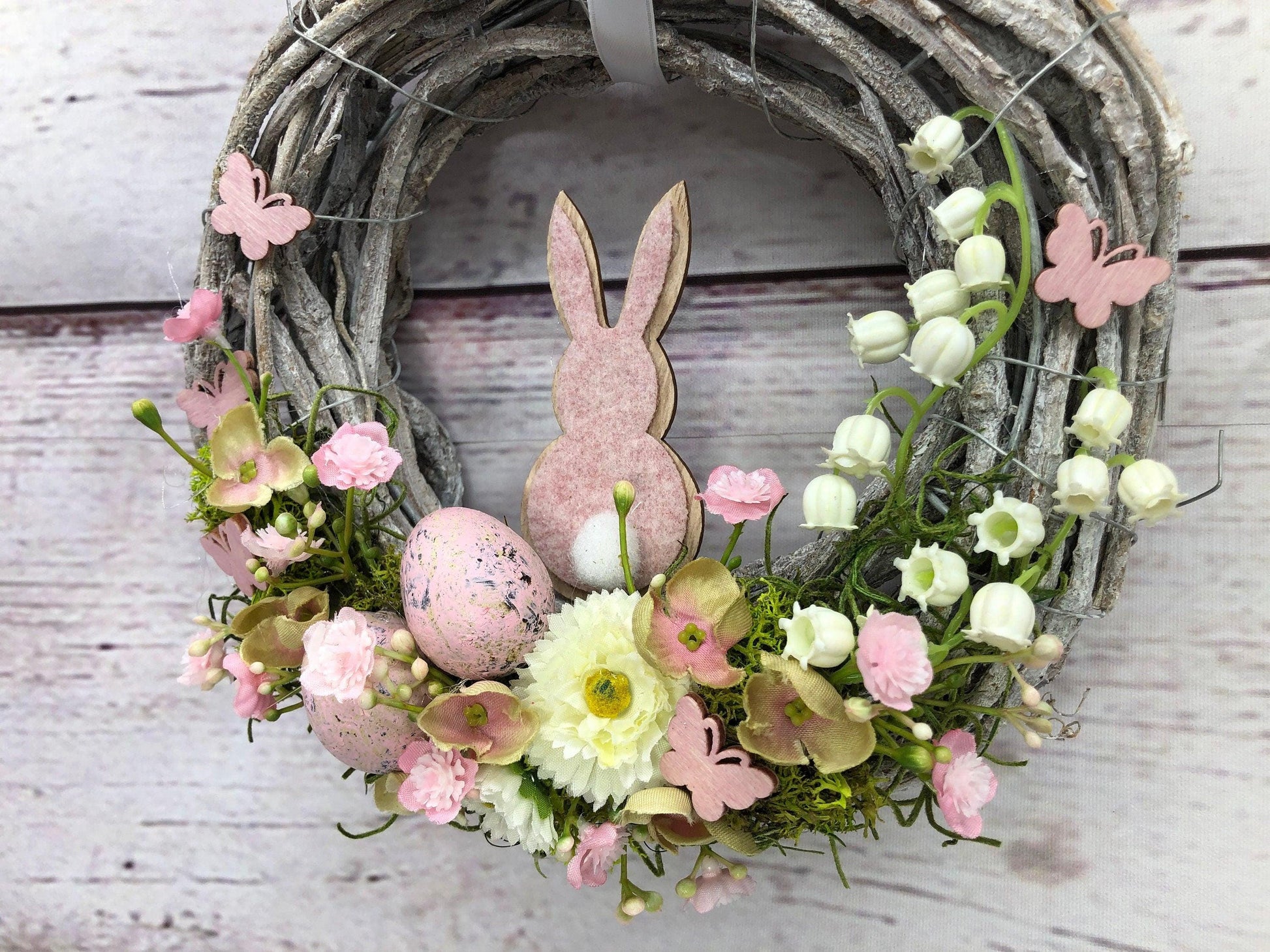 Frühlingskranz 20cm mit Hasen, Eiern & Schleierkraut – kleiner Osterkranz Seidenblumen – Türkranz – SarahsFlowerStudio