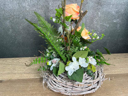 Grabgesteck Allerheiligen Grabschmuck Rose Hortensie Eukalyptus Efeu Wunschfarbe Grabdeko Grabdekoration Allerheiligen – handgemacht aus Seiden- und Kunstblumen, langlebig & pflegeleicht von SarahsFlowerStudio