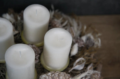 Adventskranz Adventskalender Pampas natürlich Ruskus Brachichiton Gräser Zederrose Zapfen Modern mehrjährig Rund – handgemacht aus Seiden- und Kunstblumen, langlebig & pflegeleicht von SarahsFlowerStudio