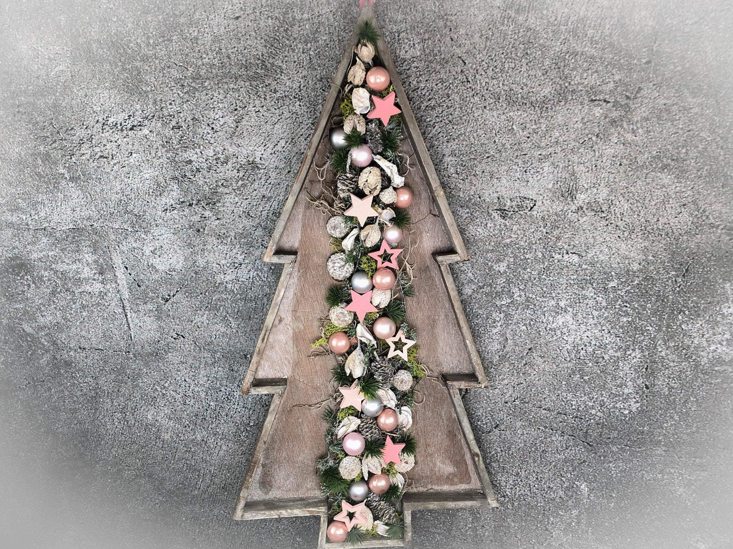 Türkranz Tannenbaum Tanne Baum Advent Kranz Wanddekoration Dekoration Türdekoration Weihnachten Weidenkranz – handgemacht aus Seiden- und Kunstblumen, langlebig & pflegeleicht von SarahsFlowerStudio