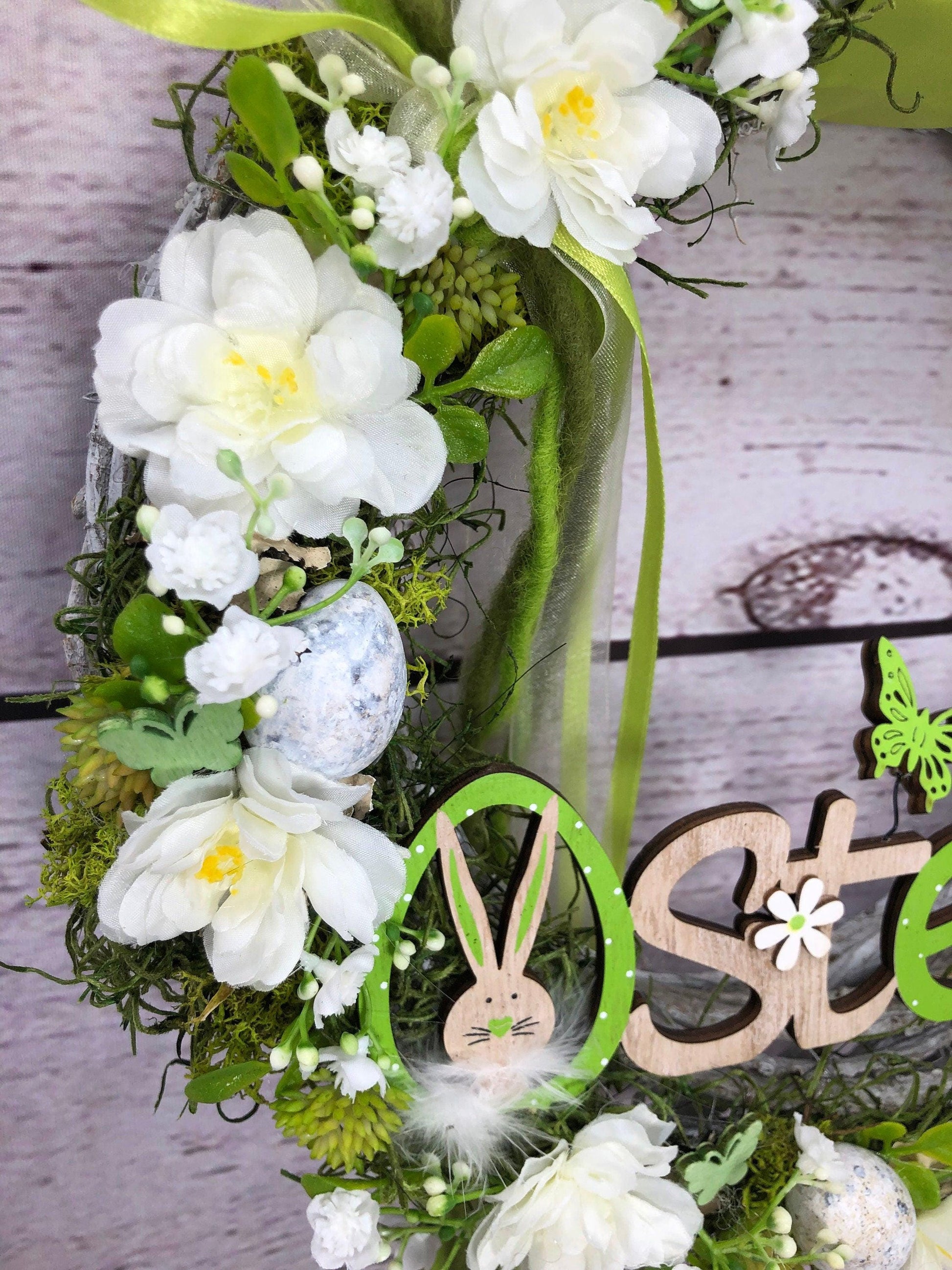 Osterkranz Türkranz mit Hasen, Maiglöckchen & Eiern – Frühlingsdeko Seidenblumen – Türkranz – SarahsFlowerStudio