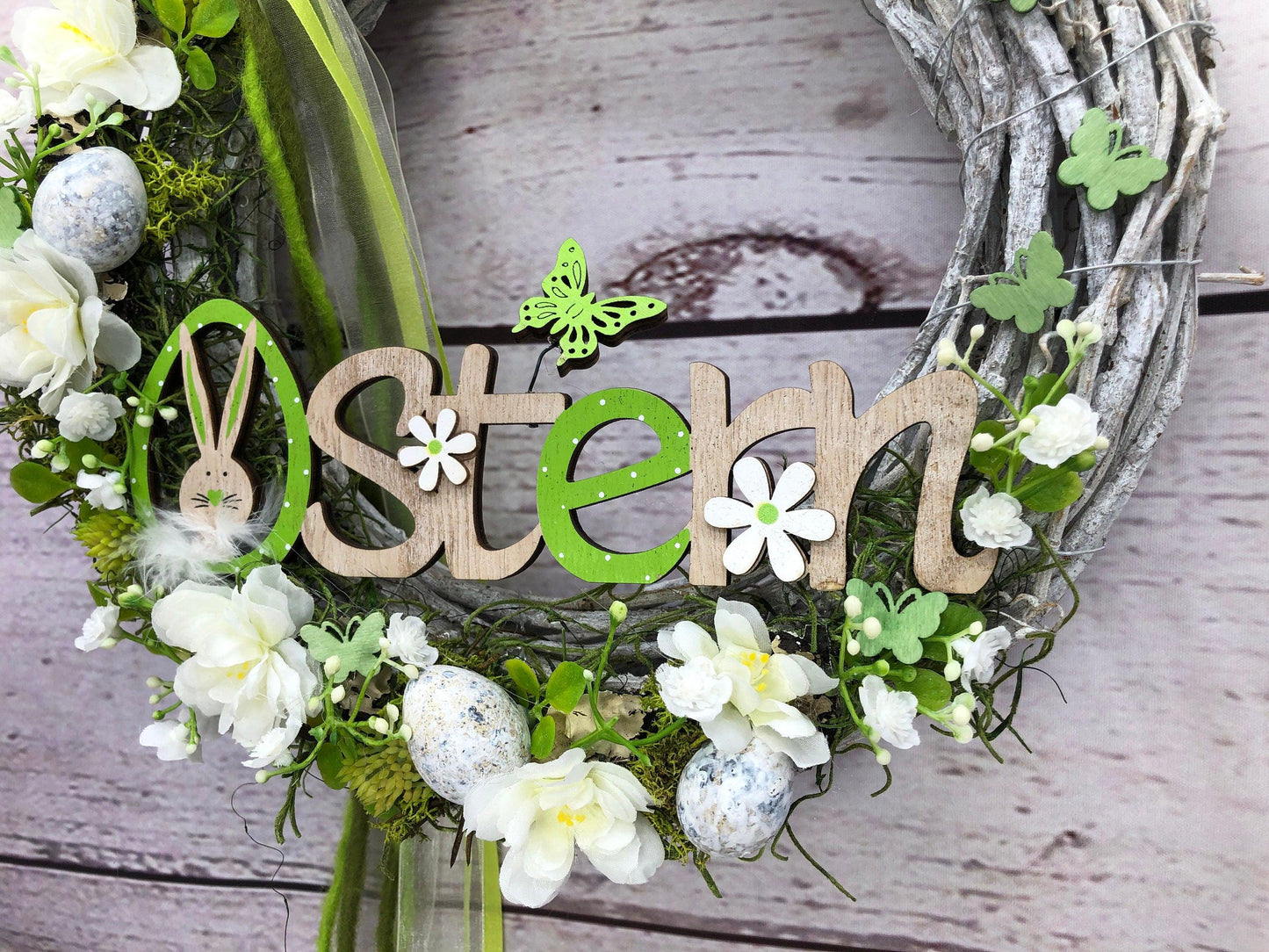 Osterkranz Türkranz mit Hasen, Maiglöckchen & Eiern – Frühlingsdeko Seidenblumen – Türkranz – SarahsFlowerStudio