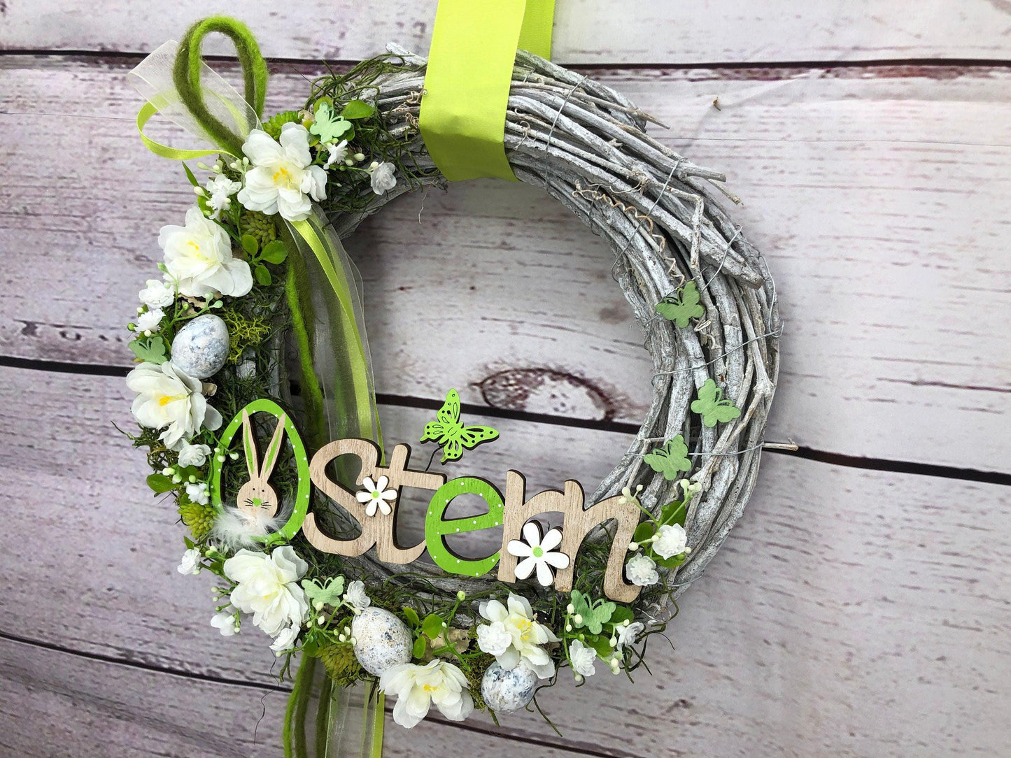 Osterkranz Türkranz mit Hasen, Maiglöckchen & Eiern – Frühlingsdeko Seidenblumen – Türkranz – SarahsFlowerStudio