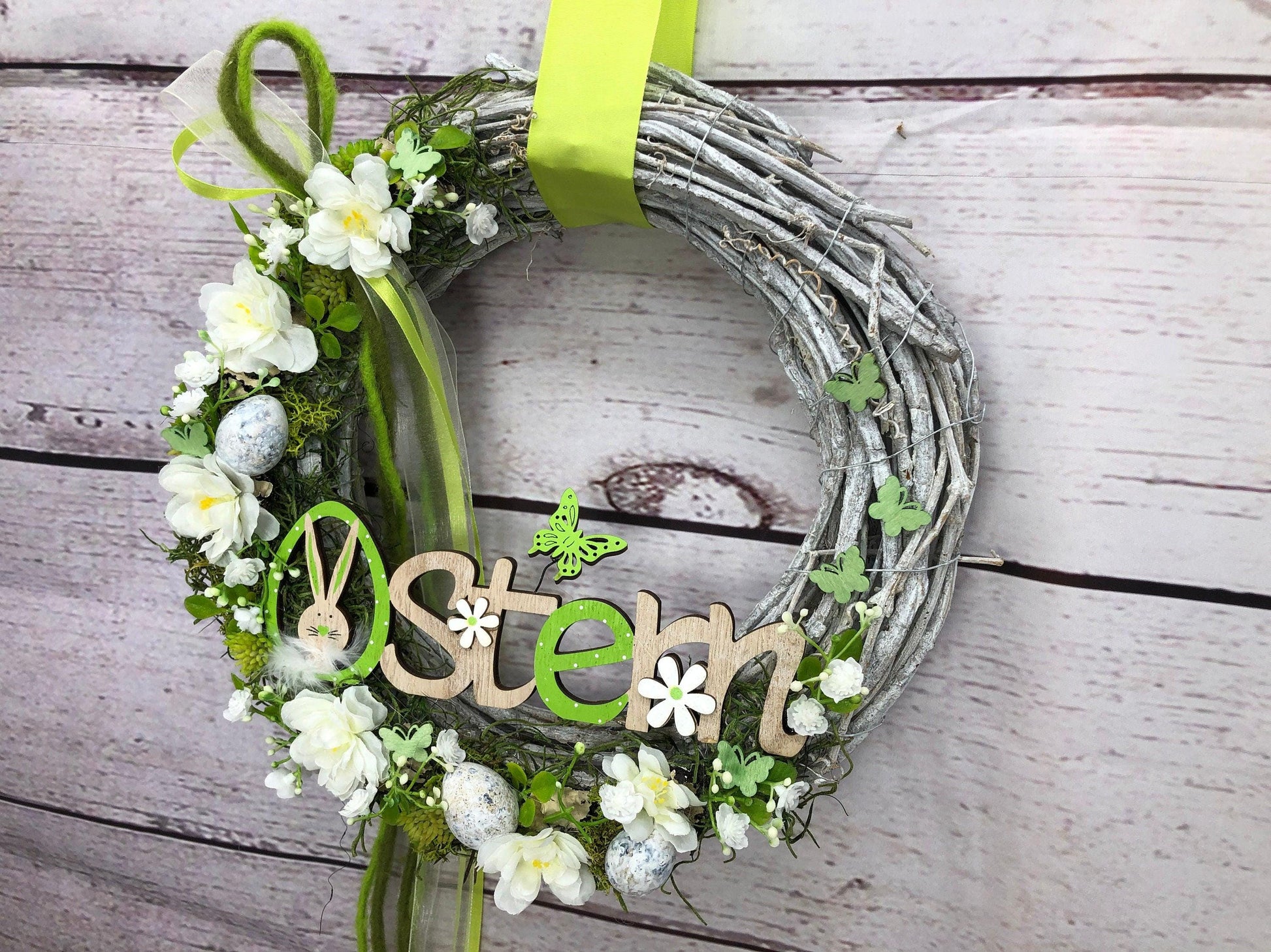 Osterkranz Türkranz mit Hasen, Maiglöckchen & Eiern – Frühlingsdeko Seidenblumen – Türkranz – SarahsFlowerStudio