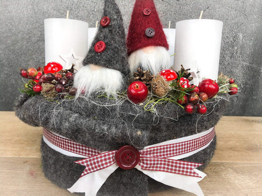 Adventskranz Adventskalender – handgemacht aus Seiden- und Kunstblumen, langlebig & pflegeleicht von SarahsFlowerStudio
