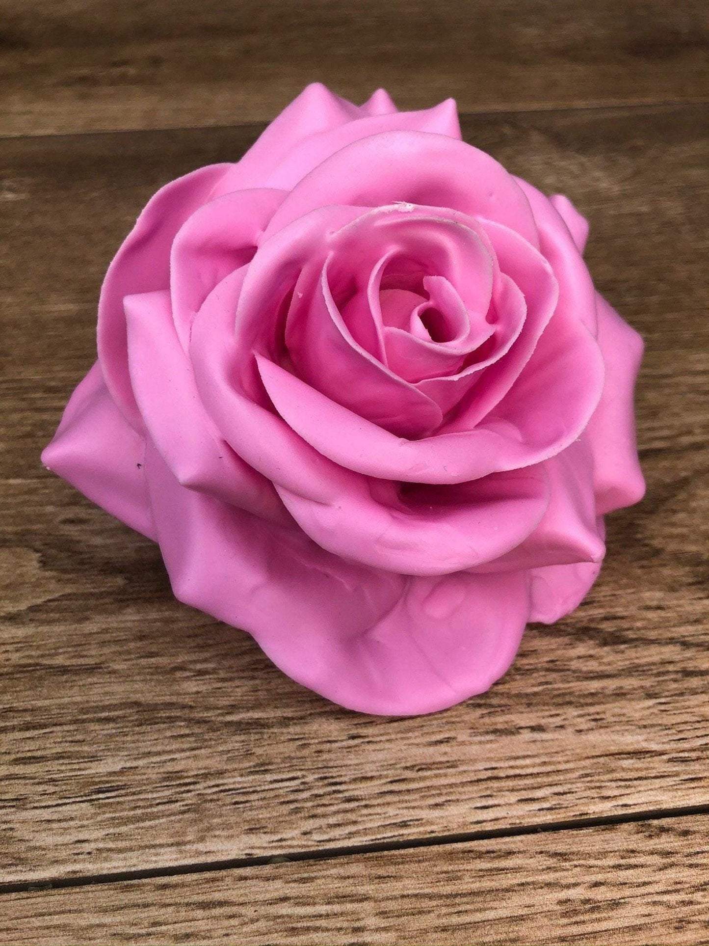 Wachsrosen Rosen Seidenrosen Seidenblumen Gewachst künstliche künstlich winterlich Allerheiligen Totensonntag – handgemacht aus Seiden- und Kunstblumen, langlebig & pflegeleicht von SarahsFlowerStudio