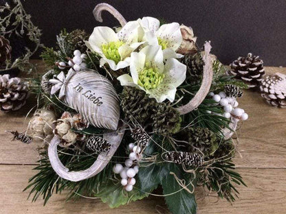 Grabgesteck Grabschmuck Gesteck Grab Allerheiligen extra Schwer Grave Arrangument grave flowers longlasting – handgemacht aus Seiden- und Kunstblumen, langlebig & pflegeleicht von SarahsFlowerStudio