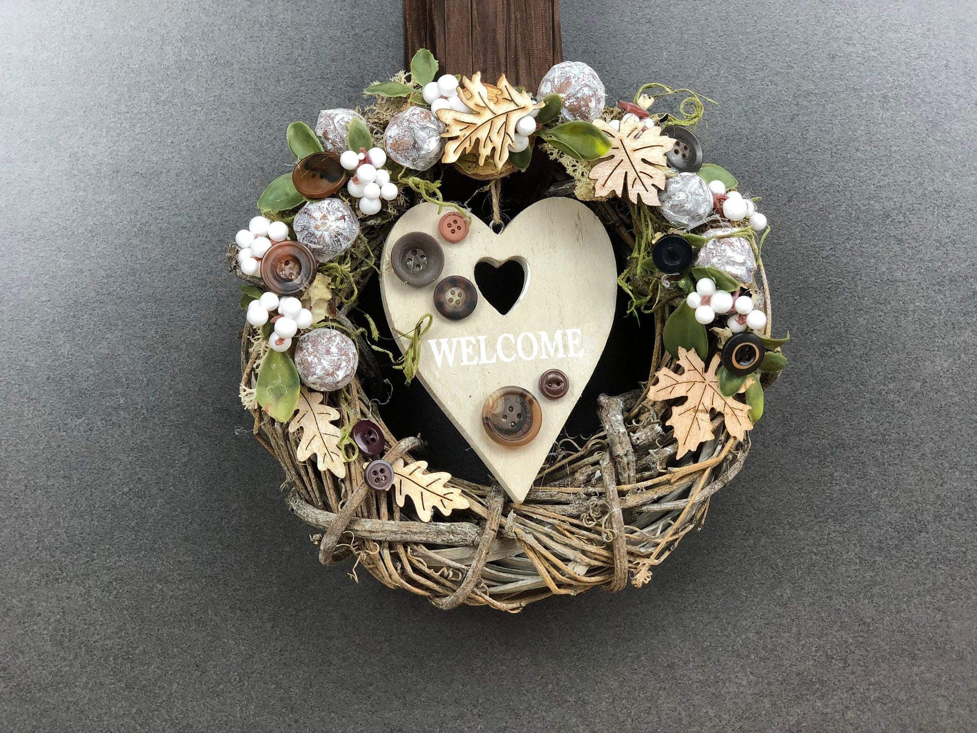Türkranz 22cm Türdeko Türschmuck Herz Welcome Modern Tür Schmuck Herbst herbstlich ganzjährig Herbst – handgemacht aus Seiden- und Kunstblumen, langlebig & pflegeleicht von SarahsFlowerStudio