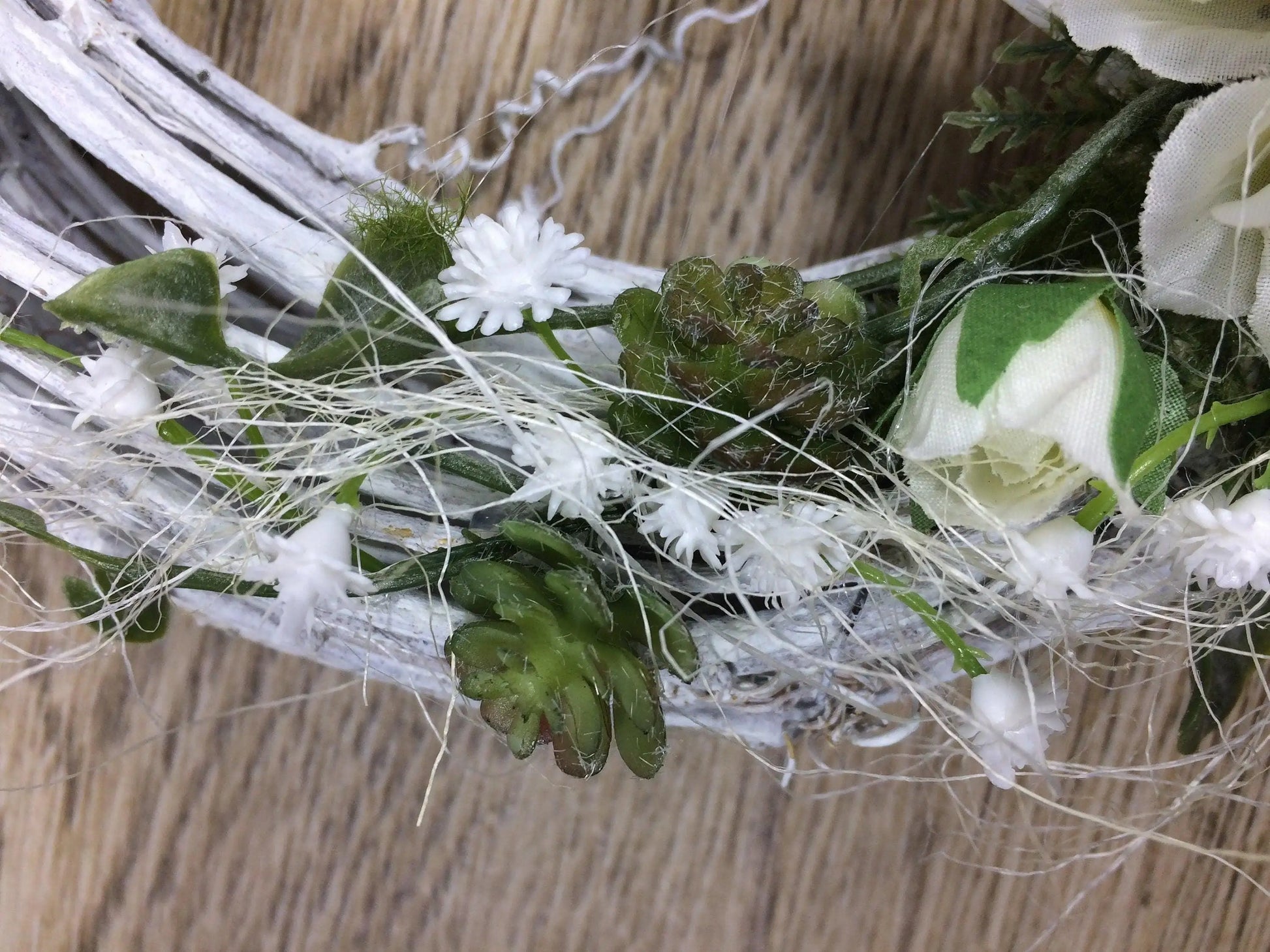 Türkranz 20cm Türdeko Türschmuck Hochzeit Rosen Schleierkraut Hochzeitspaar Weiß SukkulentenModern ganzjährig Tür Schmuck Herbst – handgemacht aus Seiden- und Kunstblumen, langlebig & pflegeleicht von SarahsFlowerStudio