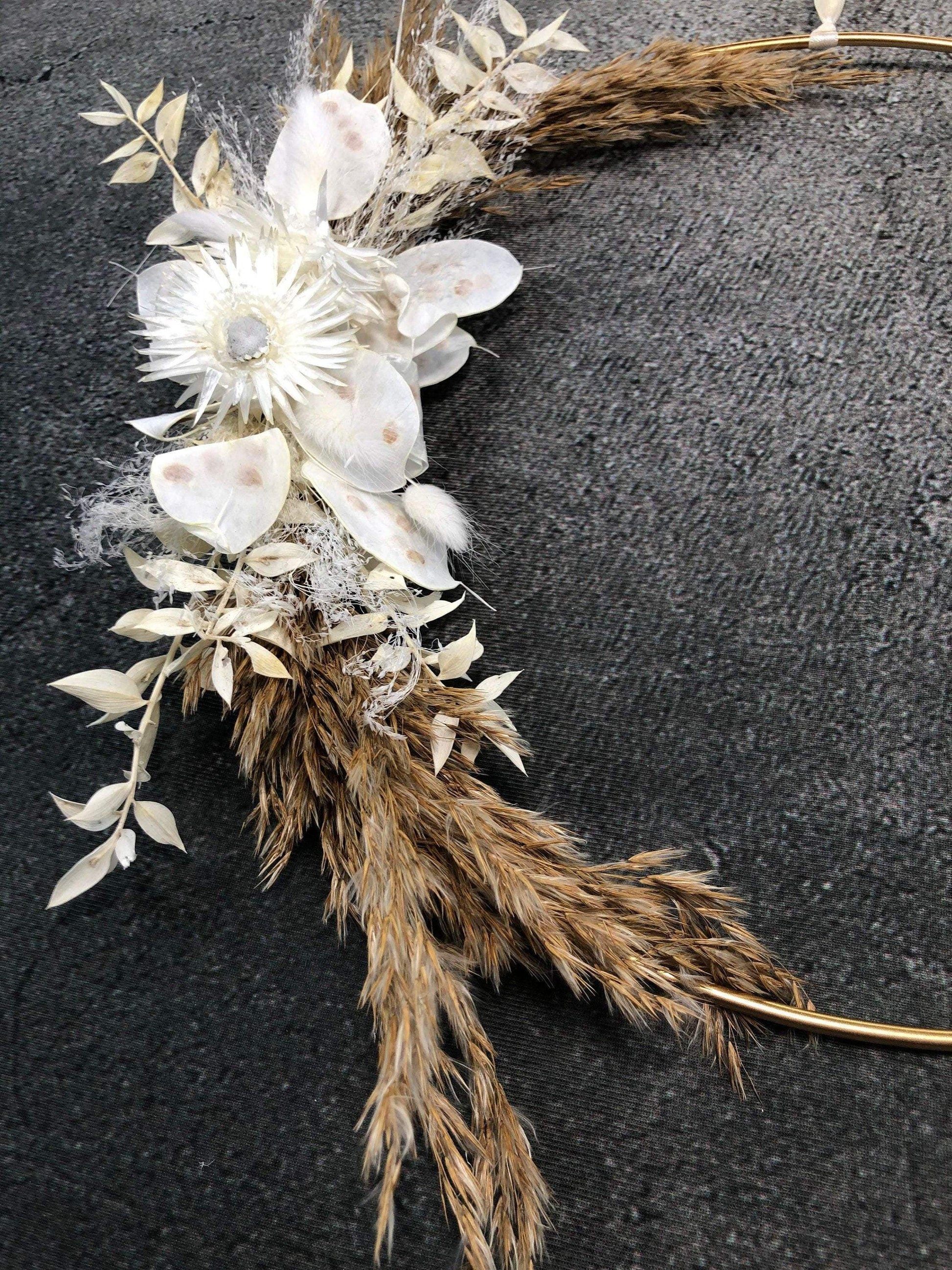 Türkranz Kranz Ring Pampasgräser Pampasgras Gräser Wandkranz Trockenblumen Natur natürlich Hoop Herbst Herbstlich – handgemacht aus Seiden- und Kunstblumen, langlebig & pflegeleicht von SarahsFlowerStudio