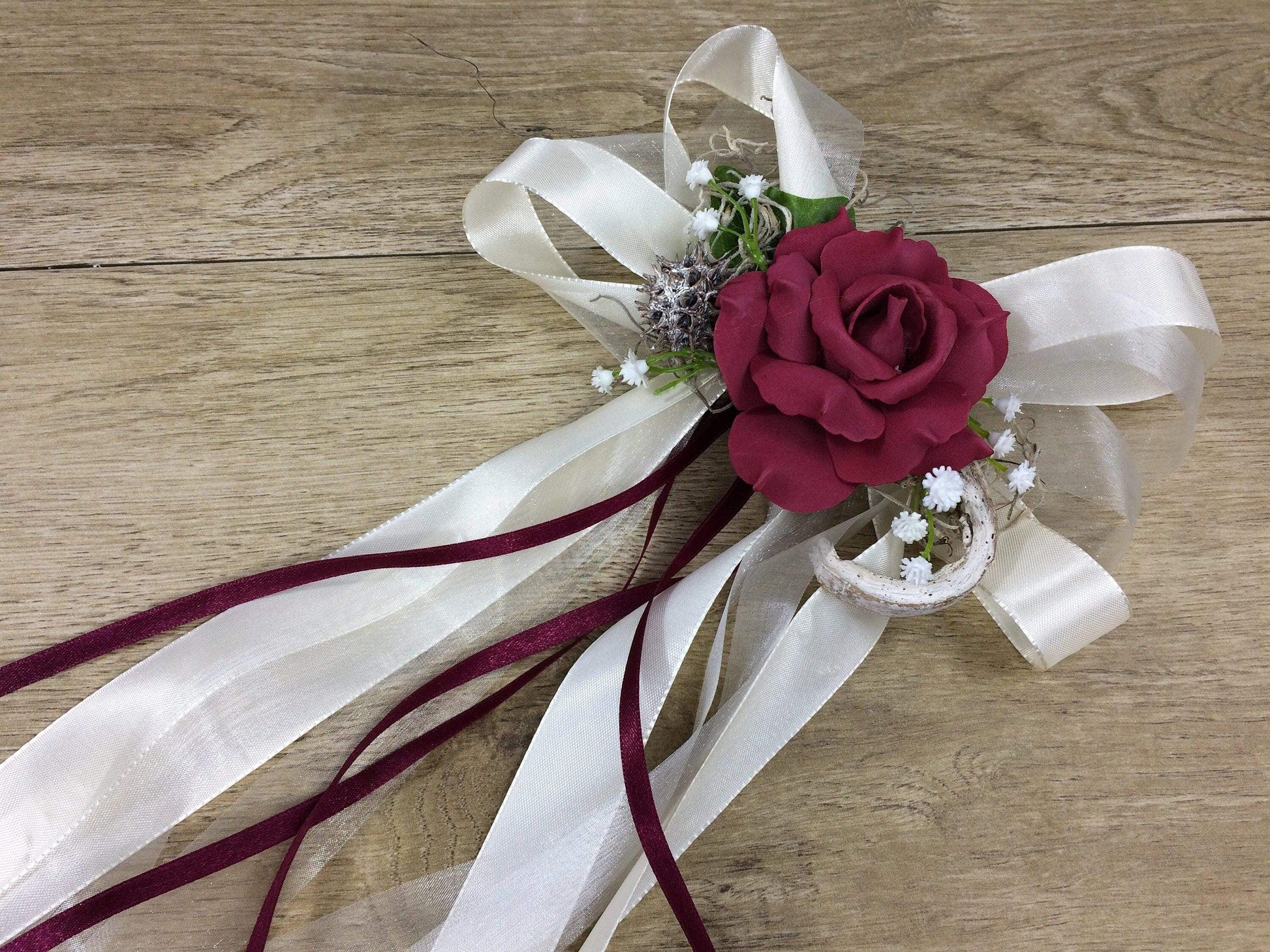 2 Autoschleifen für Seitenspiegel Kirchenbank in Wunschfarbe große Schleife Dekoration Rose – handgemacht aus Seiden- und Kunstblumen, langlebig & pflegeleicht von SarahsFlowerStudio
