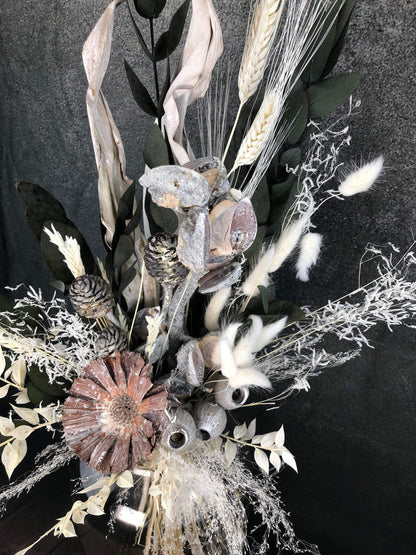 Trockenblumenstrauß Strauß Gräser mit Exoten Eukalyptus Gräser Trockenblumen Trockenmaterial Natur natürlich dried bouquet dried Flowers – handgemacht aus Seiden- und Kunstblumen, langlebig & pflegeleicht von SarahsFlowerStudio