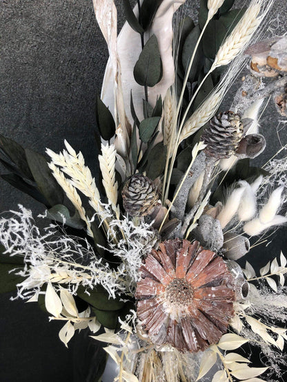 Trockenblumenstrauß Strauß Gräser mit Exoten Eukalyptus Gräser Trockenblumen Trockenmaterial Natur natürlich dried bouquet dried Flowers – handgemacht aus Seiden- und Kunstblumen, langlebig & pflegeleicht von SarahsFlowerStudio