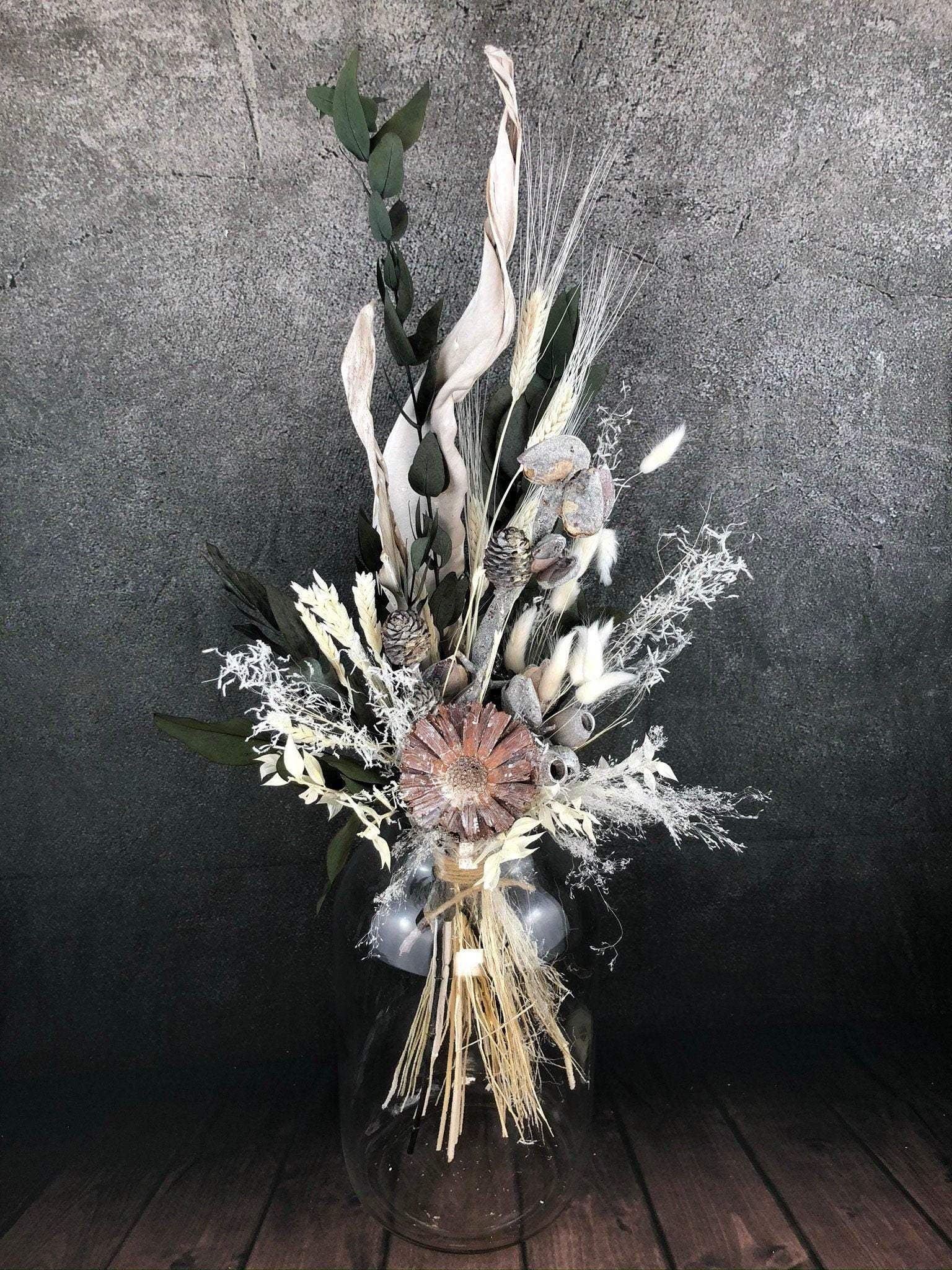 Trockenblumenstrauß Strauß Gräser mit Exoten Eukalyptus Gräser Trockenblumen Trockenmaterial Natur natürlich dried bouquet dried Flowers – handgemacht aus Seiden- und Kunstblumen, langlebig & pflegeleicht von SarahsFlowerStudio