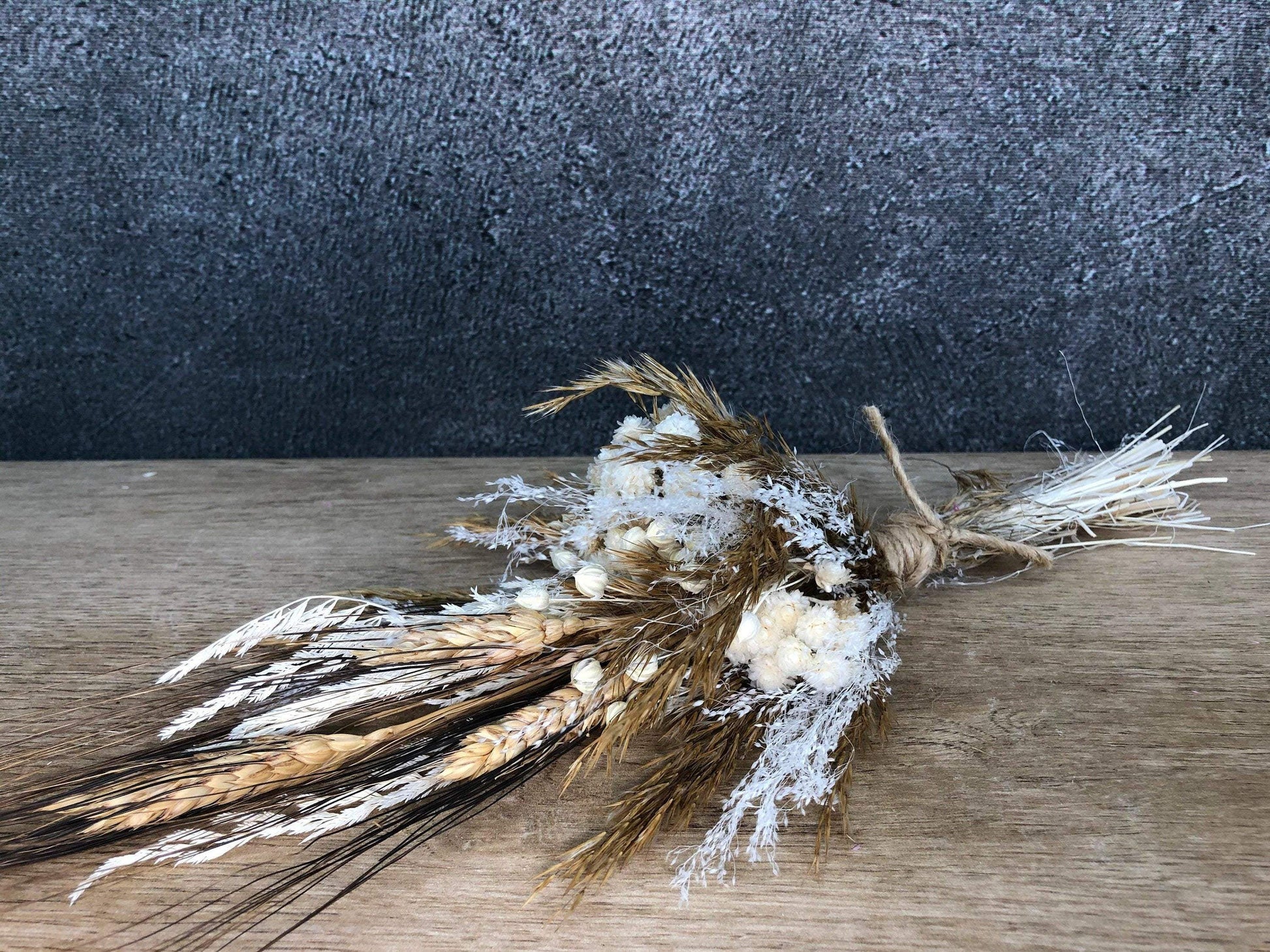 Trockenblumenstrauß Strauß Herbst Herbstlich Gras Gräser Trockenblumen Trockenmaterial Natur natürlich dried bouquet dried Flowers – handgemacht aus Seiden- und Kunstblumen, langlebig & pflegeleicht von SarahsFlowerStudio