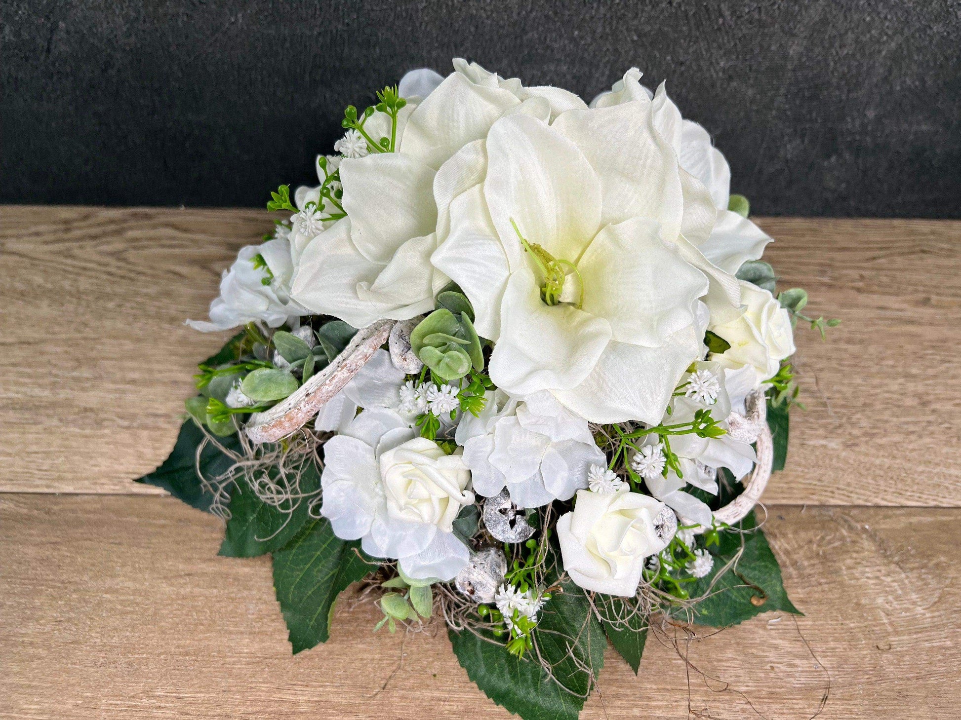Grabgesteck Grabschmuck Gesteck Grab Allerheiligen extra Schwer Grave Arrangument grave flowers longlasting Grabdeko Grabdekoration – handgemacht aus Seiden- und Kunstblumen, langlebig & pflegeleicht von SarahsFlowerStudio