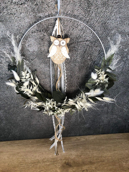 Türkranz Eule Kranz Ring Eukalyptus Gräser Wandkranz Trockenblumen Natur natürlich Hoop Herbst Herbstlich – handgemacht aus Seiden- und Kunstblumen, langlebig & pflegeleicht von SarahsFlowerStudio