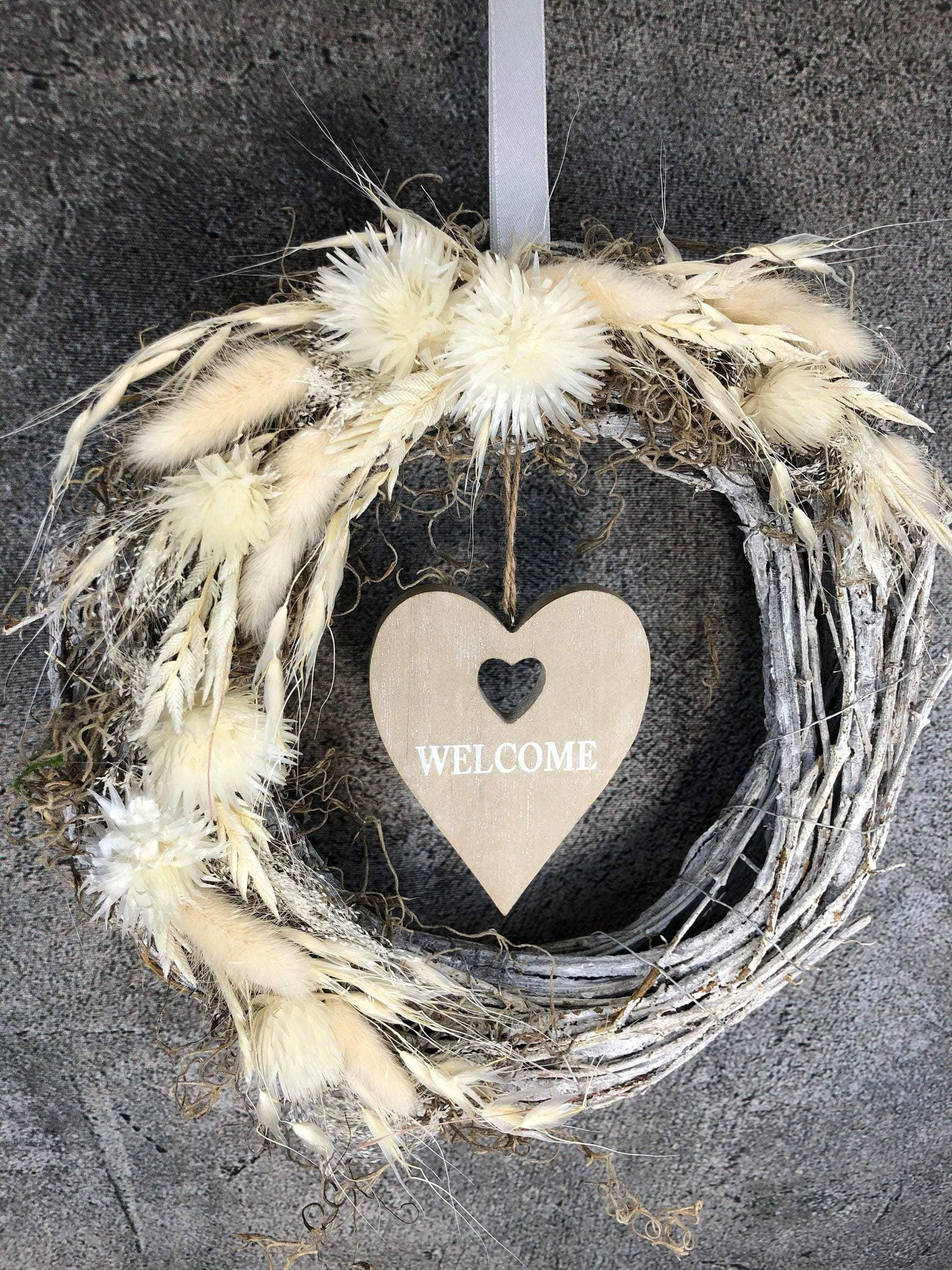 Türkranz Kranz Türschmuck Welcome Herz Gräser Herbst Herbstlich Trockenblumen Trockenmaterial Natur natürlich dried bouquet dried Flowers – handgemacht aus Seiden- und Kunstblumen, langlebig & pflegeleicht von SarahsFlowerStudio
