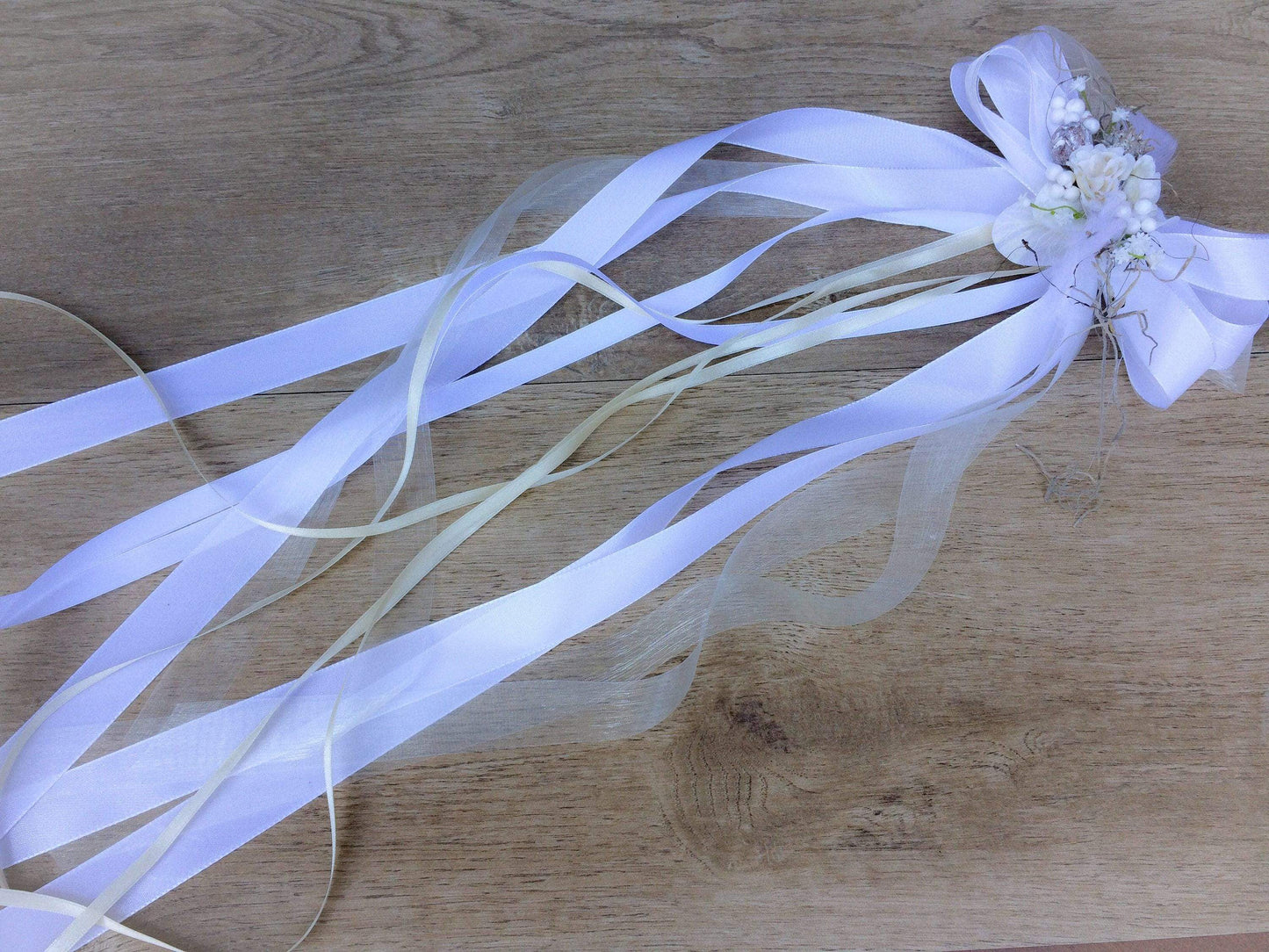 2 Autoschleifen für Seitenspiegel Kirchenbank in Wunschfarbe große Schleife Dekoration Rose – handgemacht aus Seiden- und Kunstblumen, langlebig & pflegeleicht von SarahsFlowerStudio