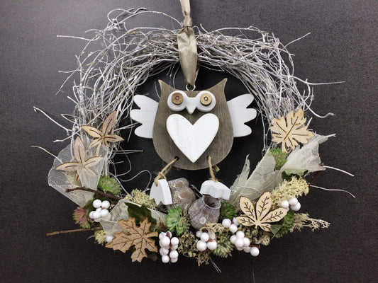 Türkranz 22cm Türdeko Türschmuck Eule Modern Tür Schmuck Herbst herbstlich ganzjährig Herbst – handgemacht aus Seiden- und Kunstblumen, langlebig & pflegeleicht von SarahsFlowerStudio