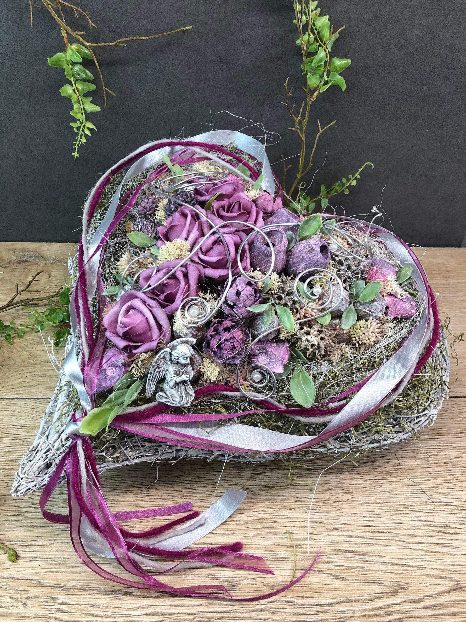 Grabgesteck Grabschmuck Herz Wunschgröße Grabdekoration Grabschmuck Allerheiligen – handgemacht aus Seiden- und Kunstblumen, langlebig & pflegeleicht von SarahsFlowerStudio