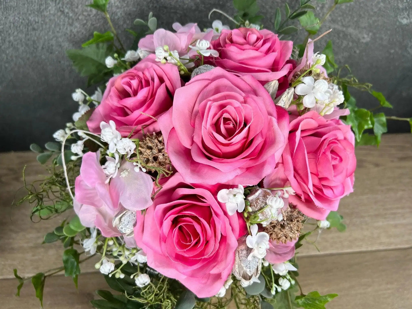 Grabgesteck Set Gesteck und Strauß Rosen Allerheiligen Grabschmuck Rose Hortensie Wunschfarbe Grabdeko Grabdekoration Allerheiligen – handgemacht aus Seiden- und Kunstblumen, langlebig & pflegeleicht von SarahsFlowerStudio