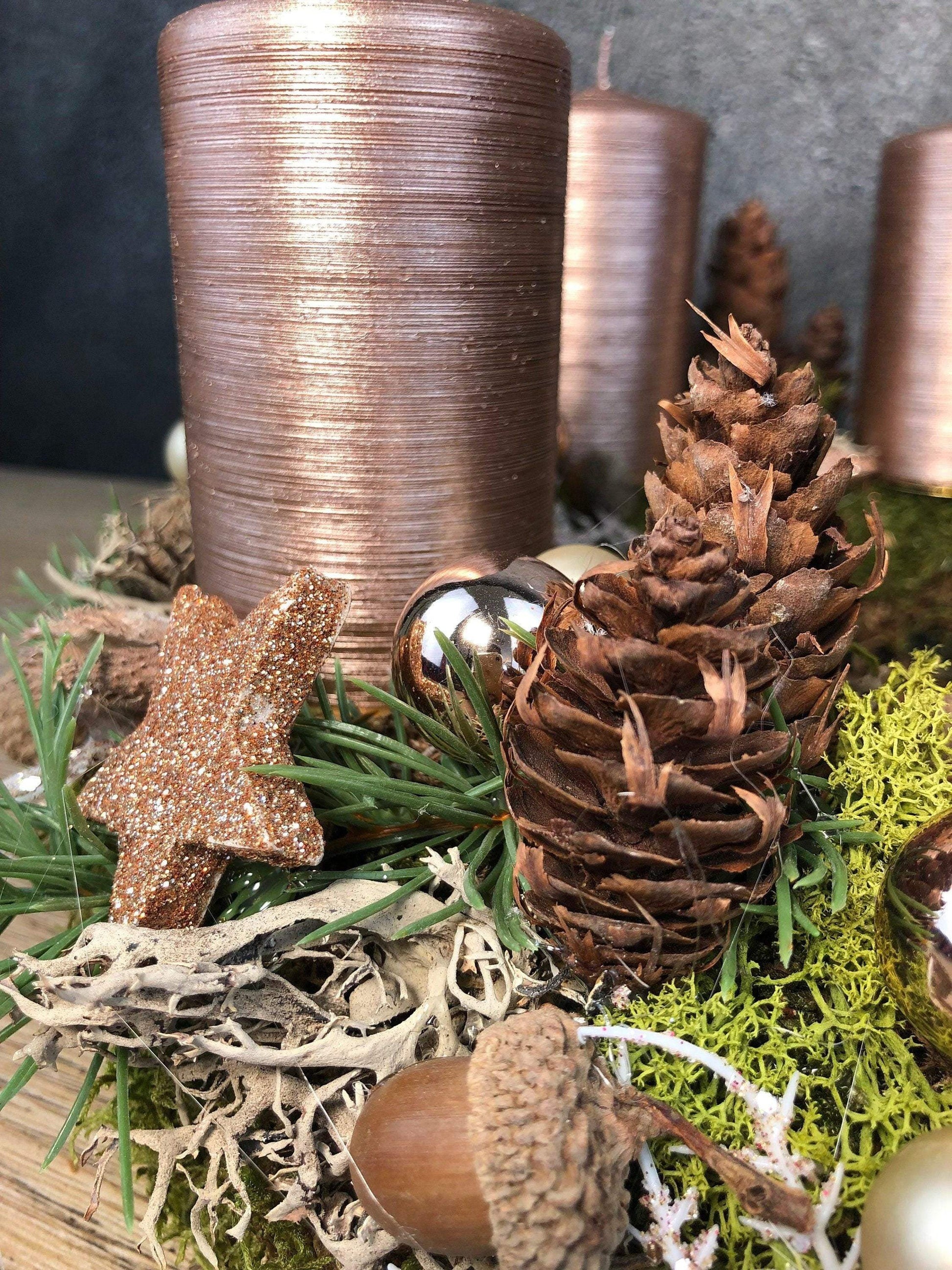 Adventskranz Adventskalender Vogel Zapfen Moos Sterne Kerzen Tanne Zweige Modern Natürlich Getrocknet Künstlich Haltbar – handgemacht aus Seiden- und Kunstblumen, langlebig & pflegeleicht von SarahsFlowerStudio