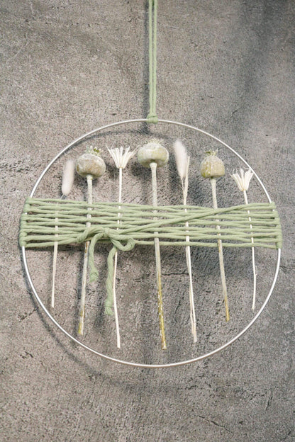 Türkranz Kranz Ring Gräser Wandkranz Trockenblumen Natur natürlich Hoop Fensterdeko – handgemacht aus Seiden- und Kunstblumen, langlebig & pflegeleicht von SarahsFlowerStudio