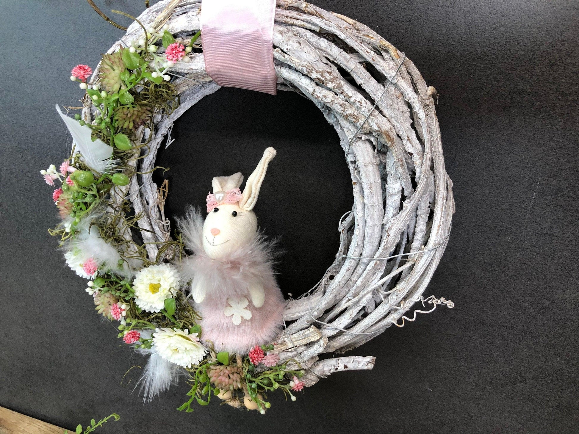 Frühlingskranz Haustür Seidenblumen – Osterkranz mit Hasen & Maiglöckchen – Türkranz – SarahsFlowerStudio