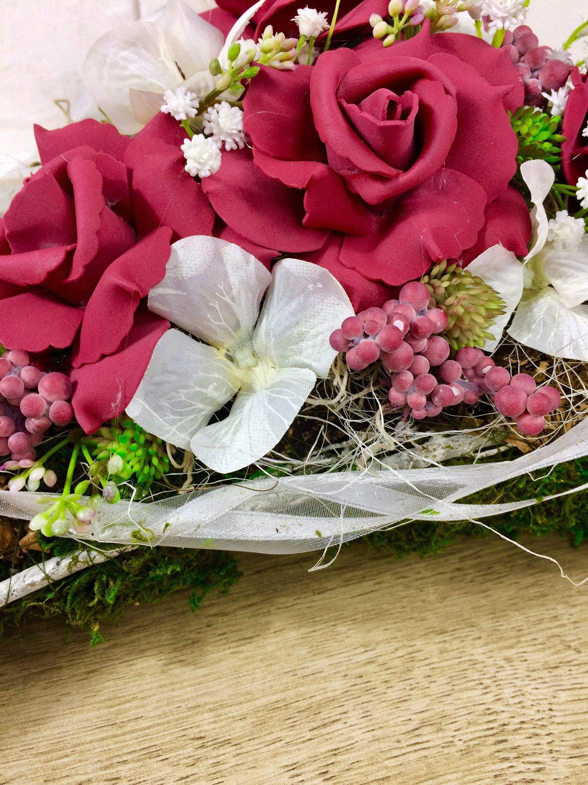 Grabgesteck Grabschmuck Herz 30cm Farbwunsch Grabdeko Grabdekoration – handgemacht aus Seiden- und Kunstblumen, langlebig & pflegeleicht von SarahsFlowerStudio