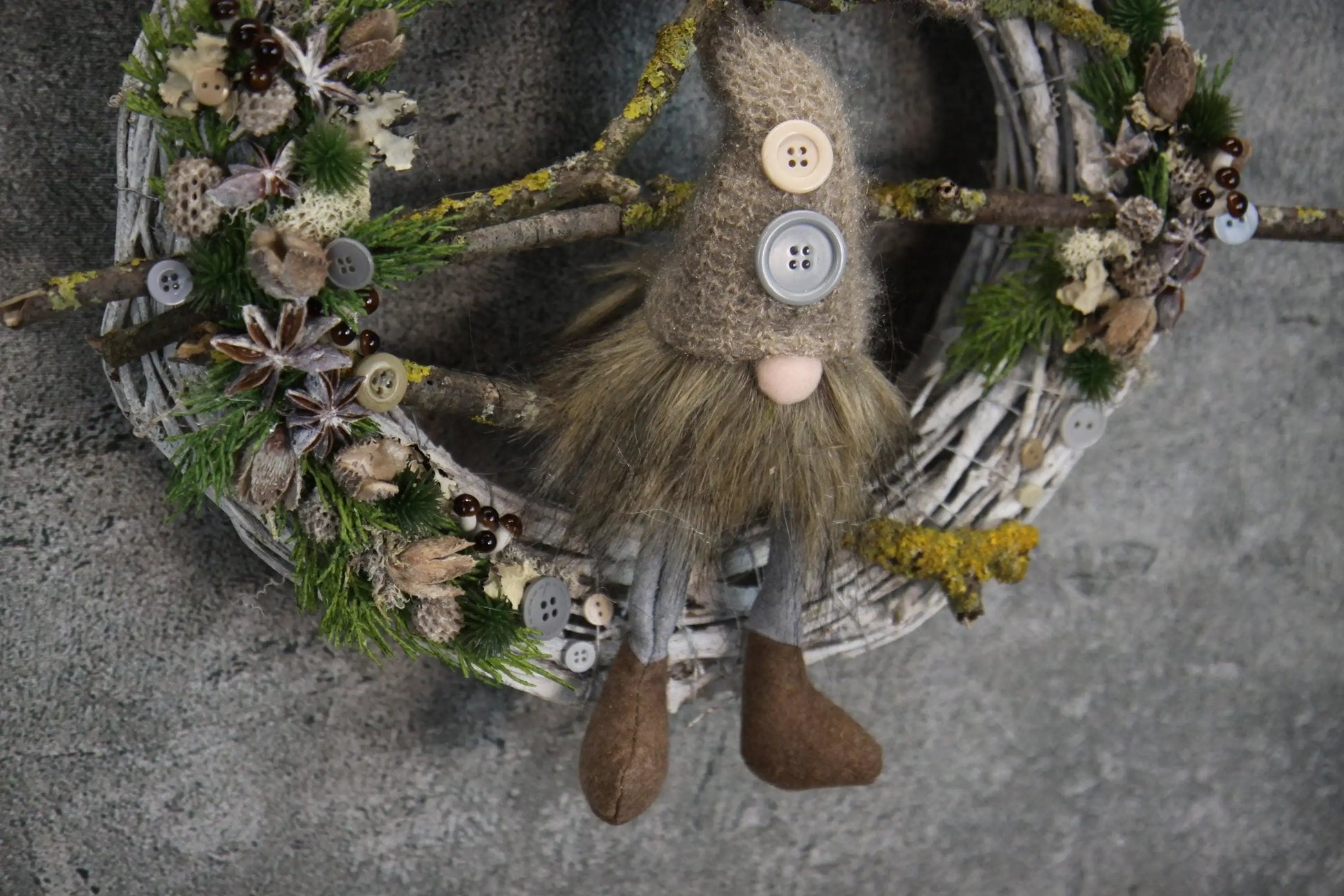 Türkranz Türdeko Türschmuck Weihnachten Weidenkranz Wichtel Zapfen Stern Apfel Tanne Band Modern – handgemacht aus Seiden- und Kunstblumen, langlebig & pflegeleicht von SarahsFlowerStudio