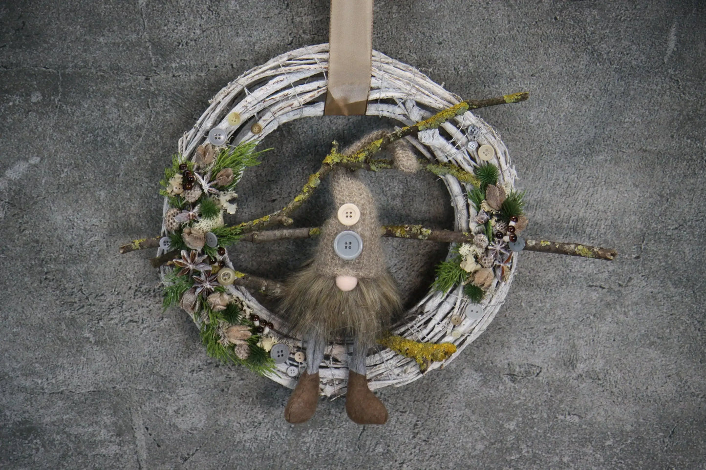 Türkranz Türdeko Türschmuck Weihnachten Weidenkranz Wichtel Zapfen Stern Apfel Tanne Band Modern – handgemacht aus Seiden- und Kunstblumen, langlebig & pflegeleicht von SarahsFlowerStudio