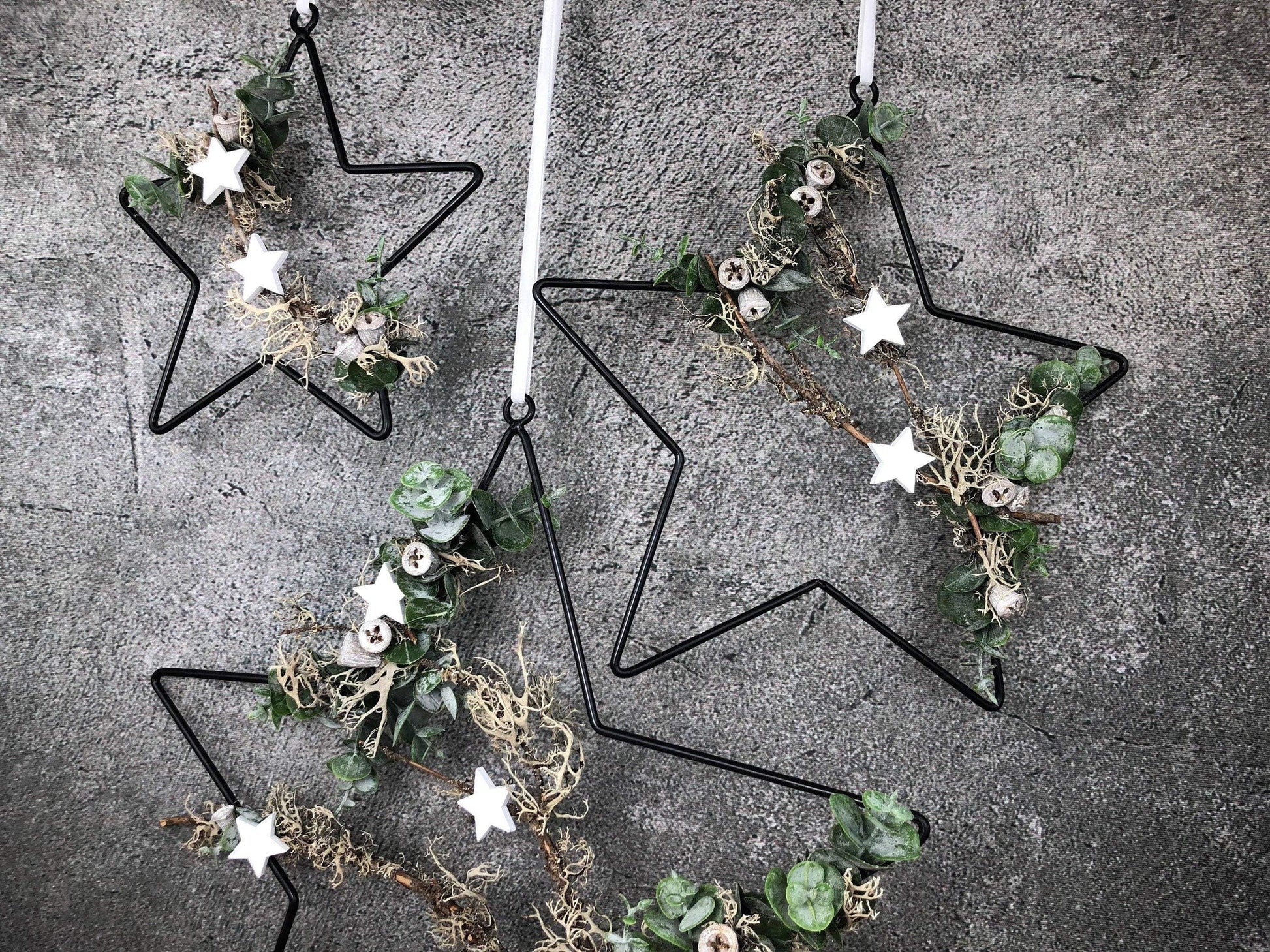 Stern Fensterdeko Türkranz Advent Modern Ring Fenster Fensterschmuck Deko Weihnachten Wandschmuck – handgemacht aus Seiden- und Kunstblumen, langlebig & pflegeleicht von SarahsFlowerStudio