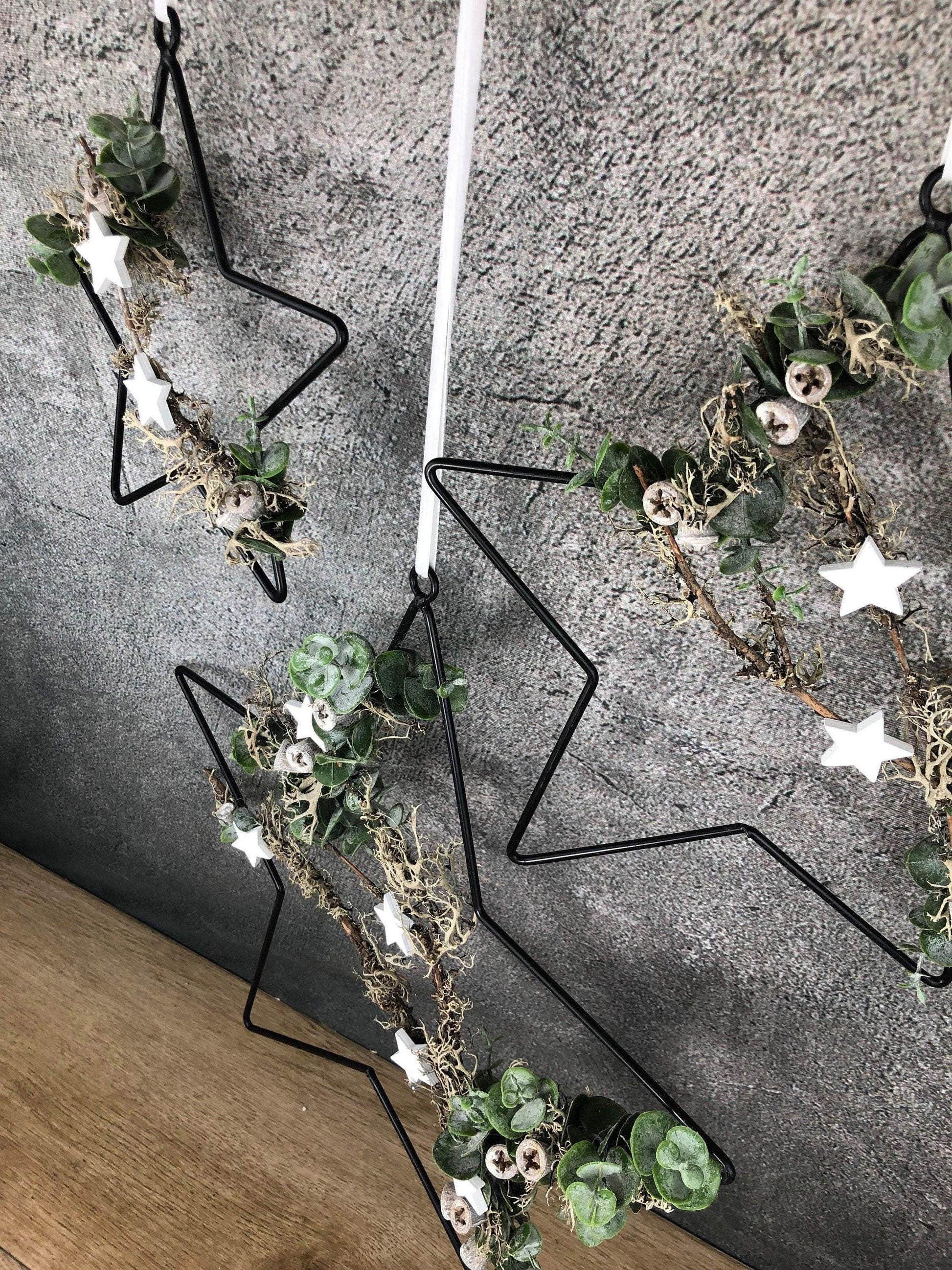 Stern Fensterdeko Türkranz Advent Modern Ring Fenster Fensterschmuck Deko Weihnachten Wandschmuck – handgemacht aus Seiden- und Kunstblumen, langlebig & pflegeleicht von SarahsFlowerStudio