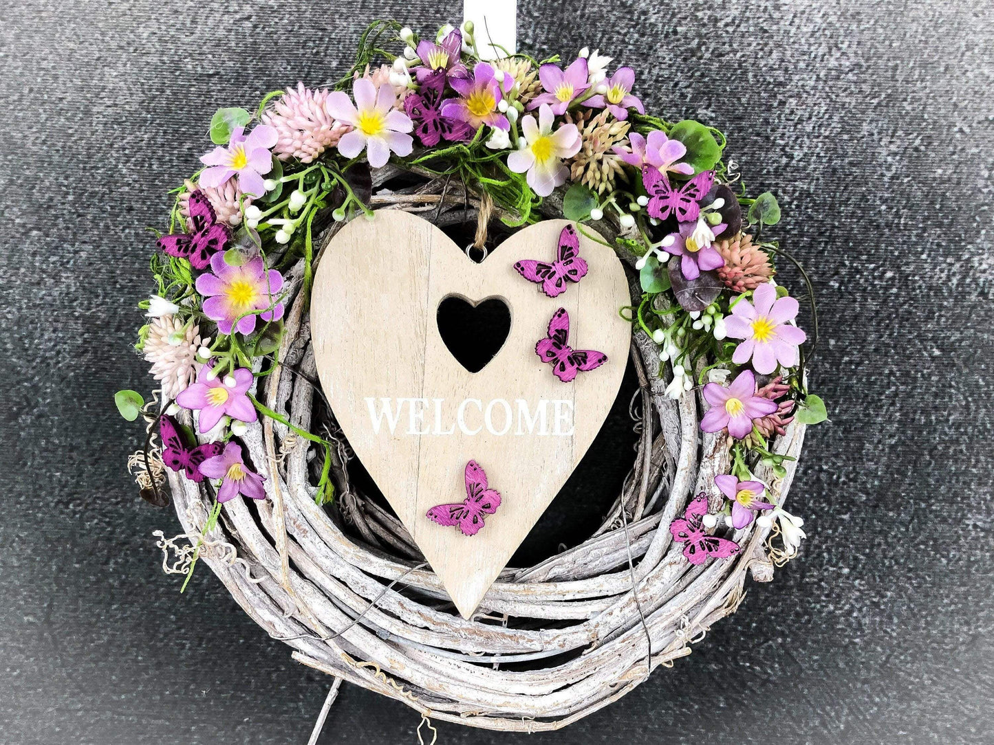 Türkranz Türdeko Türschmuck Herz Welcome Modern ganzjährig Tür Schmuck Schmetterling Herbst – handgemacht aus Seiden- und Kunstblumen, langlebig & pflegeleicht von SarahsFlowerStudio