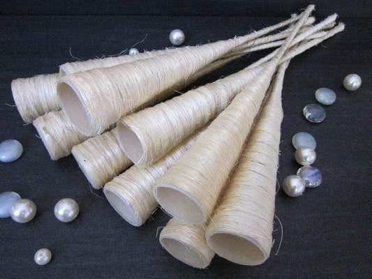 20 Sisaltüten 30cm in Creme Sisaltrichter – handgemacht aus Seiden- und Kunstblumen, langlebig & pflegeleicht von SarahsFlowerStudio