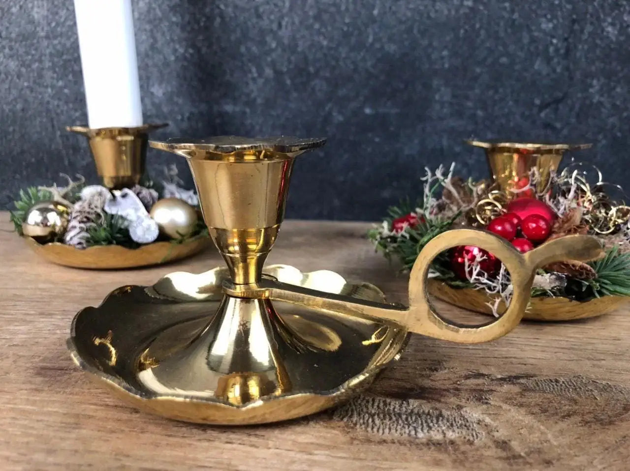 Kerzenteller Kerzenhalter Kerzenständer Vintage Nostalgisch Retro Gold Romantisch – handgemacht aus Seiden- und Kunstblumen, langlebig & pflegeleicht von SarahsFlowerStudio