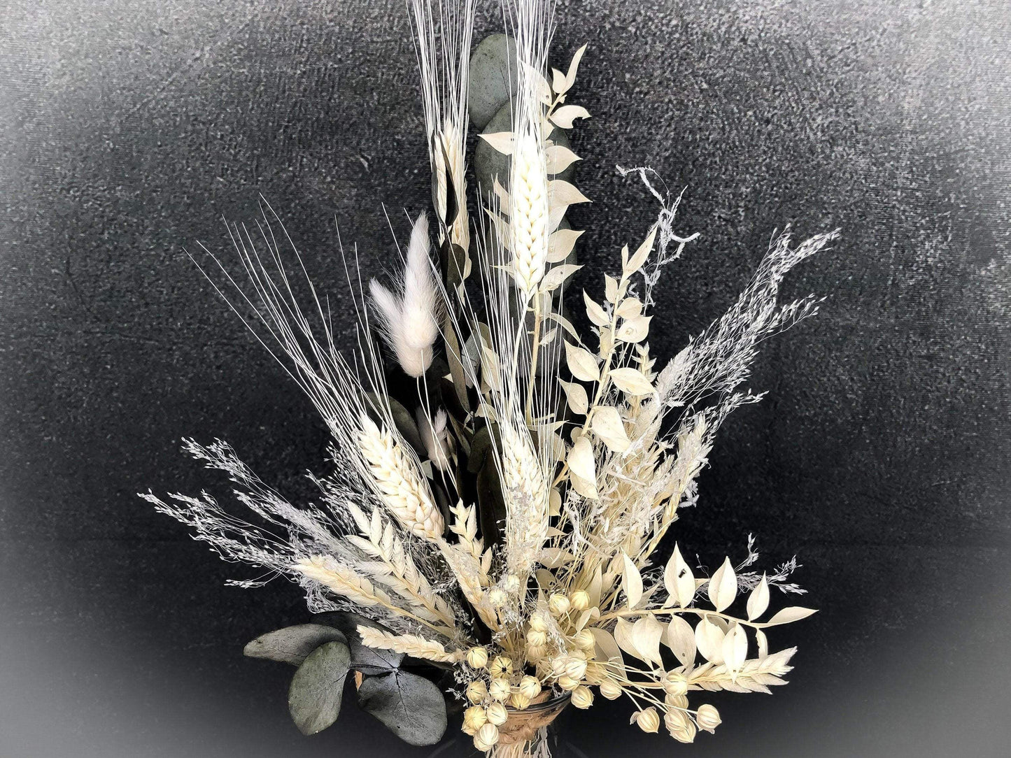 Trockenblumenstrauß Strauß Gräser mit Exoten Eukalyptus Gräser Trockenblumen Trockenmaterial Natur natürlich dried bouquet dried Flowers – handgemacht aus Seiden- und Kunstblumen, langlebig & pflegeleicht von SarahsFlowerStudio
