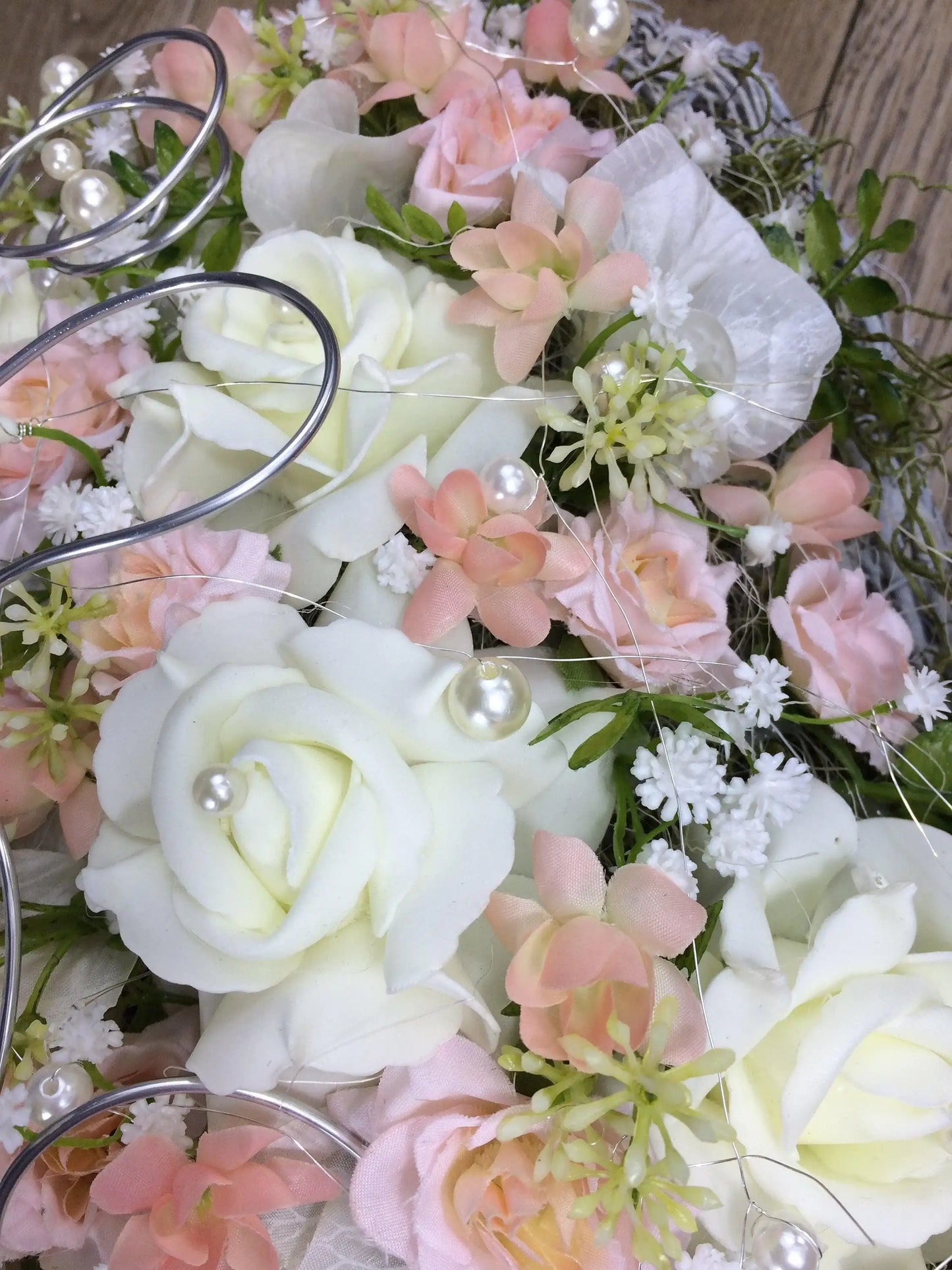 Grabgesteck Grabschmuck Herz Farbwunsch Grabdeko Grabdekoration Grabherz – handgemacht aus Seiden- und Kunstblumen, langlebig & pflegeleicht von SarahsFlowerStudio