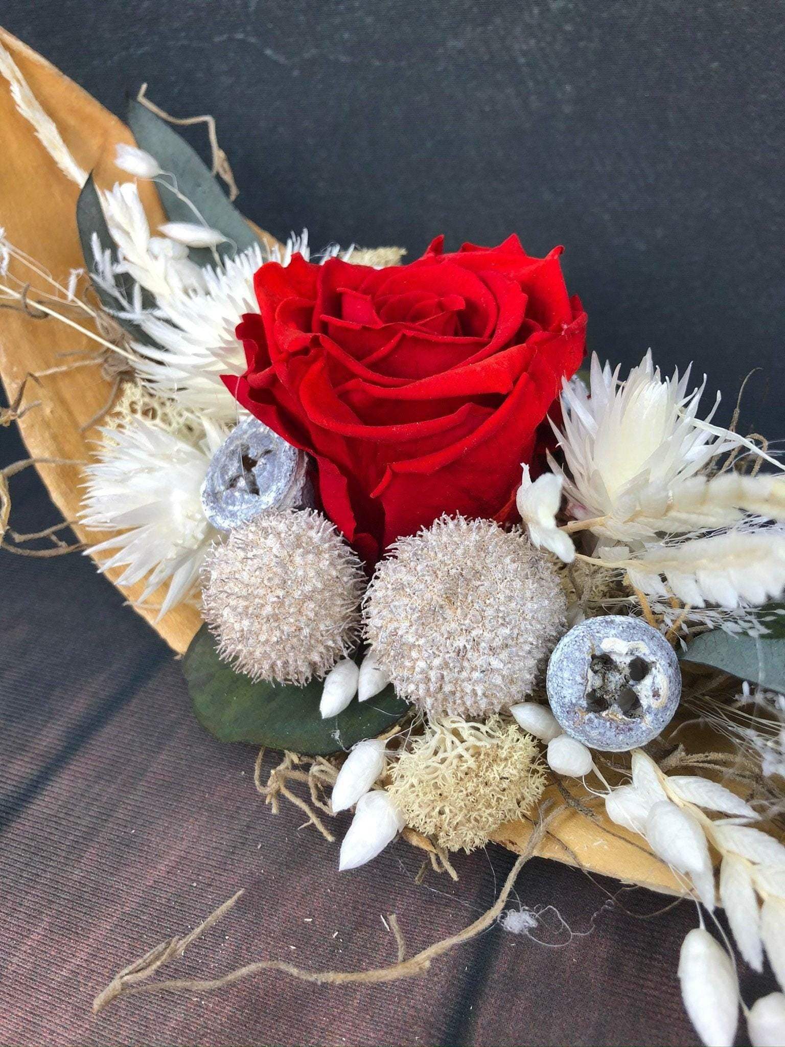 Tischgesteck Tischdeko Deko Gefriergetrocknet Rose Gräser Trockenblumen Trockenmaterial Natur natürlich dried bouquet dried Flowers – handgemacht aus Seiden- und Kunstblumen, langlebig & pflegeleicht von SarahsFlowerStudio