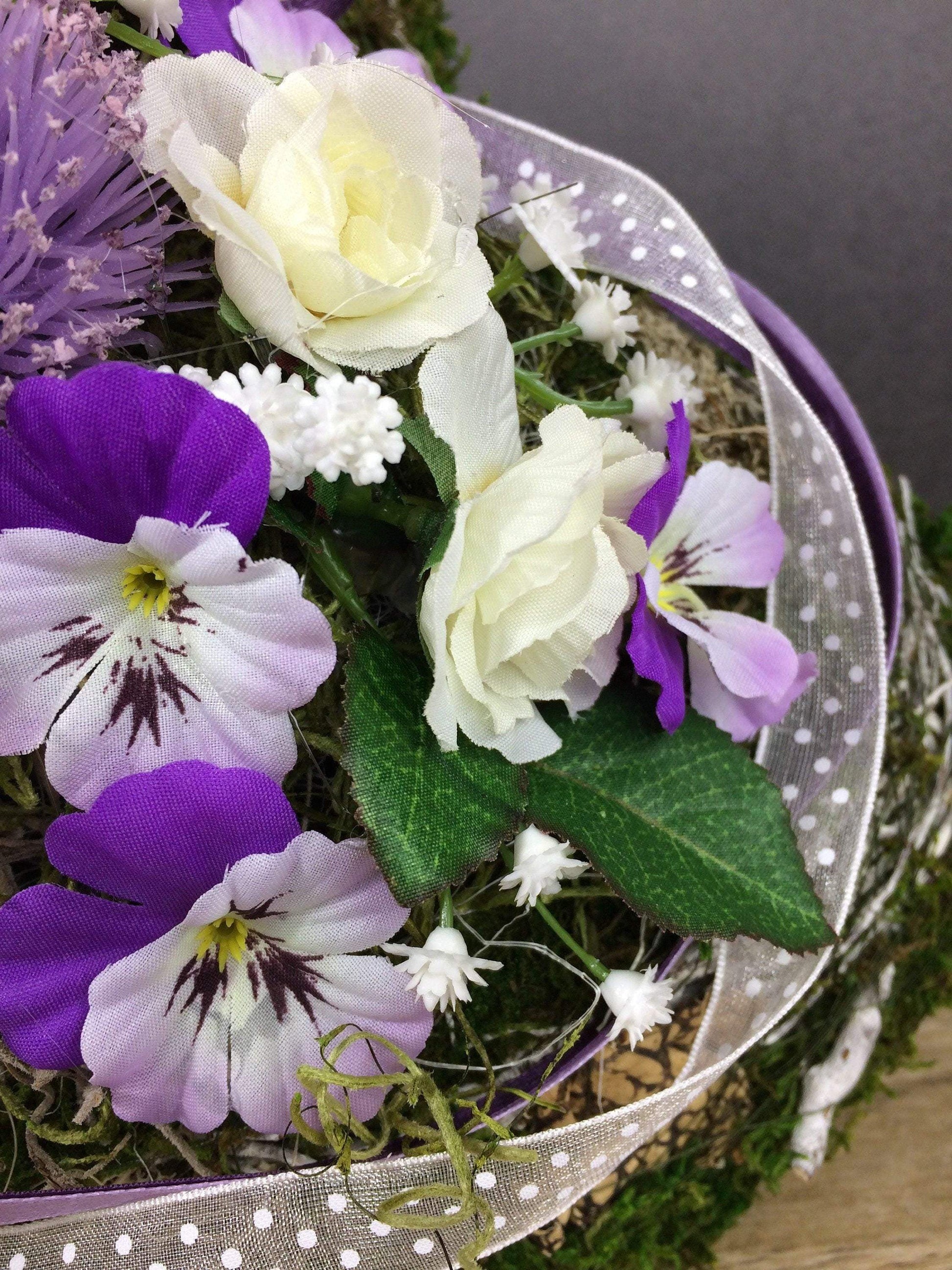 Grabgesteck Grabschmuck Herz Rosen Hornveilchen Stiefmütterchen Schleierkraut Grabdeko Grabdekoration – handgemacht aus Seiden- und Kunstblumen, langlebig & pflegeleicht von SarahsFlowerStudio