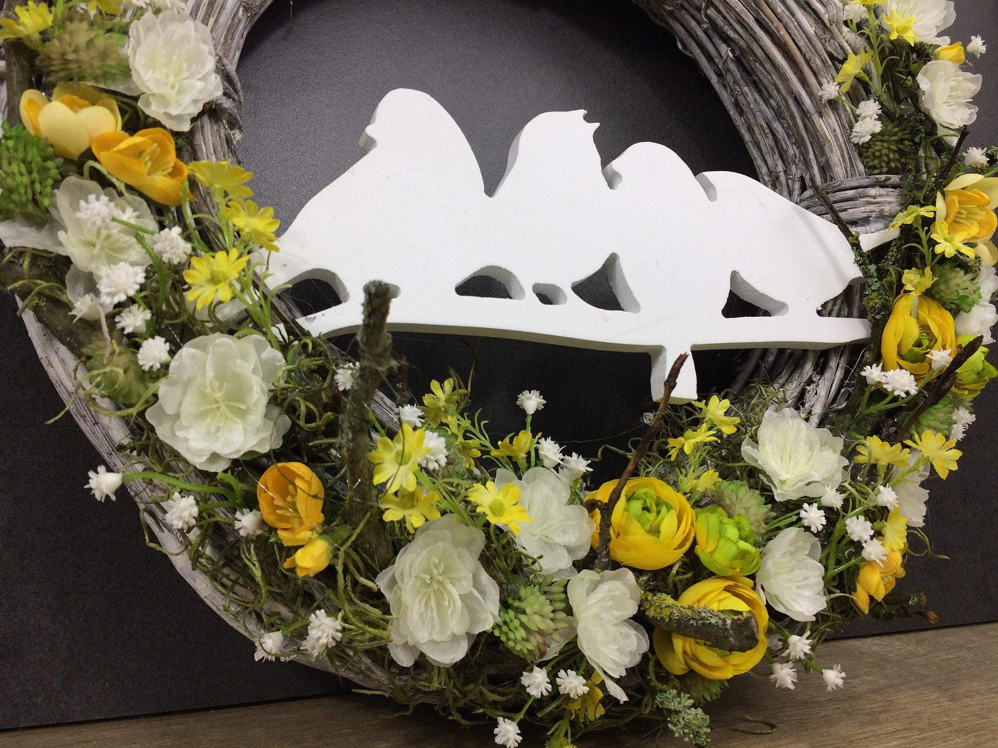 Türkranz 35cm Türdeko Türschmuck Vogel Vögel Hortensie Rosen Schleierkraut ZweigeModern ganzjährig Tür Schmuck Herbst – handgemacht aus Seiden- und Kunstblumen, langlebig & pflegeleicht von SarahsFlowerStudio