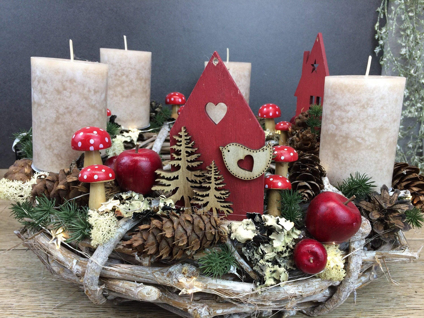 Adventskranz Adventskalender mit 20er LED Lichterkette – handgemacht aus Seiden- und Kunstblumen, langlebig & pflegeleicht von SarahsFlowerStudio